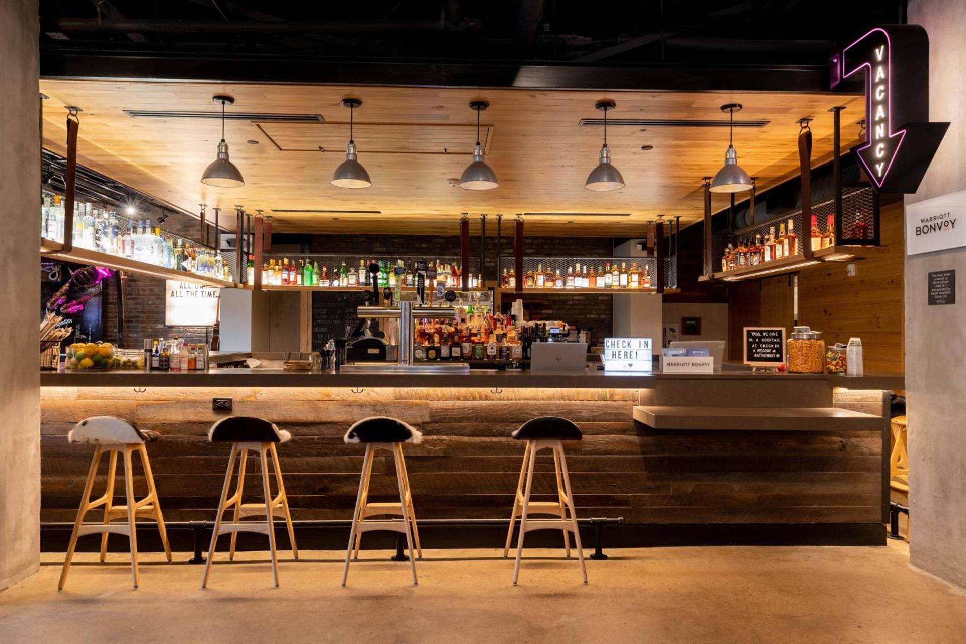 Moxy Nashville Downtown photo 10
