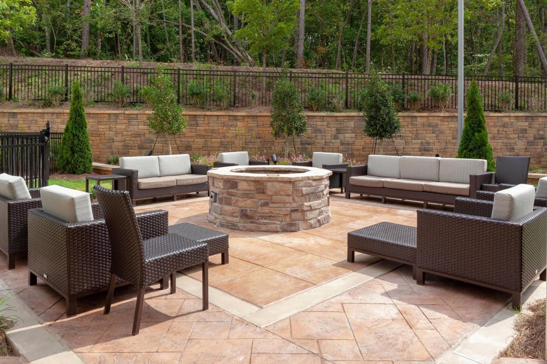 Courtyard by Marriott Atlanta Lithia Springs photo 31