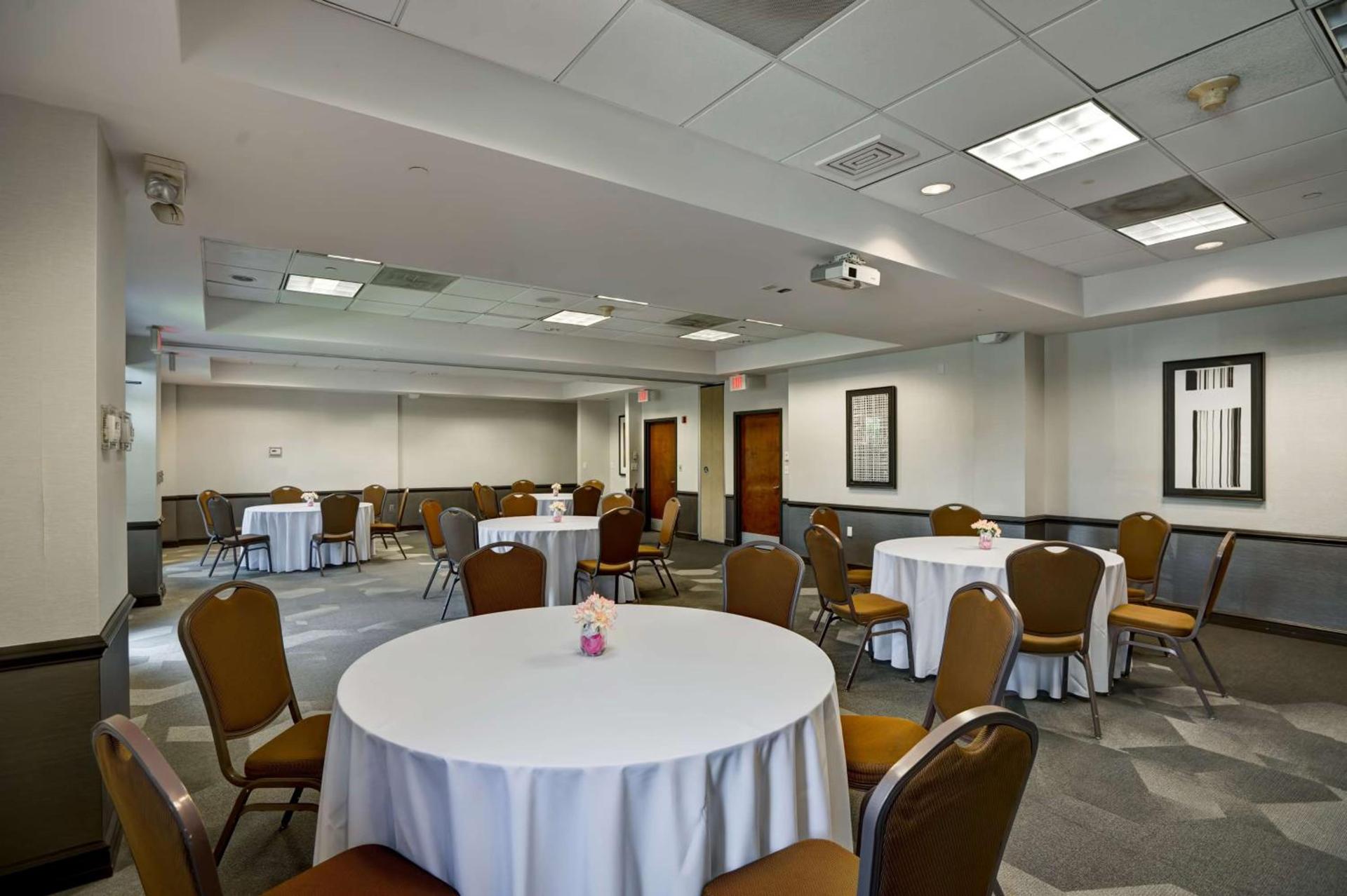 Hyatt Place Baltimore/BWI Airport photo 34