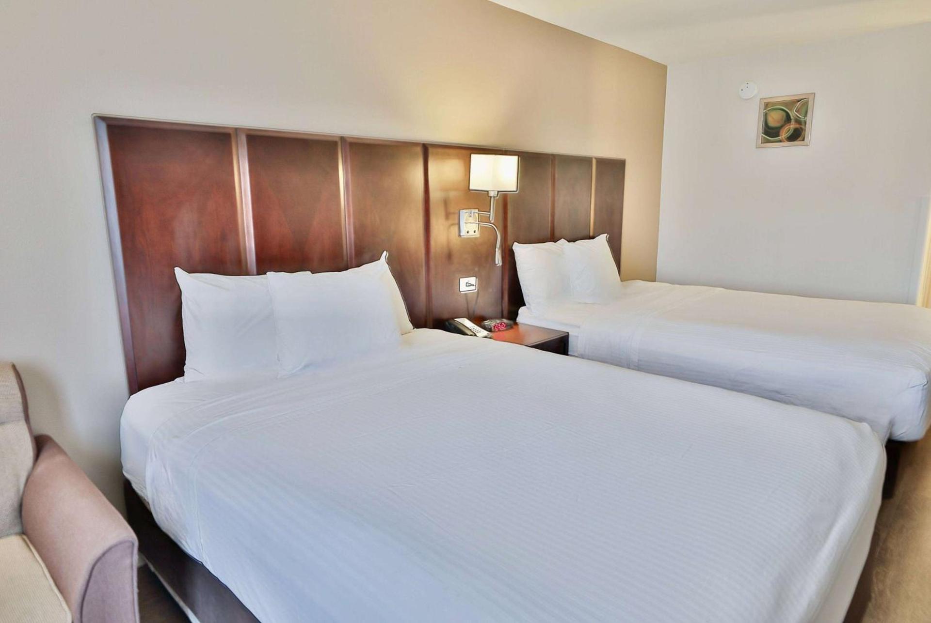 Baymont by Wyndham Tucson Airport photo 17