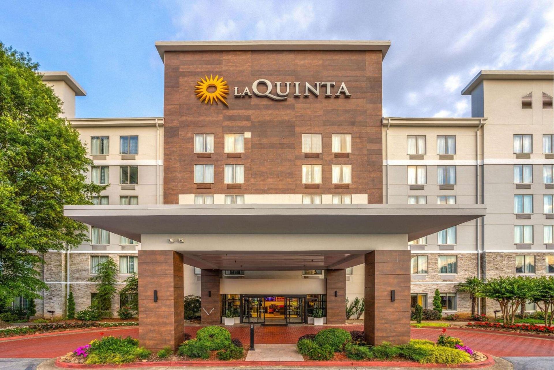 La Quinta by Wyndham Atlanta Airport North photo 2