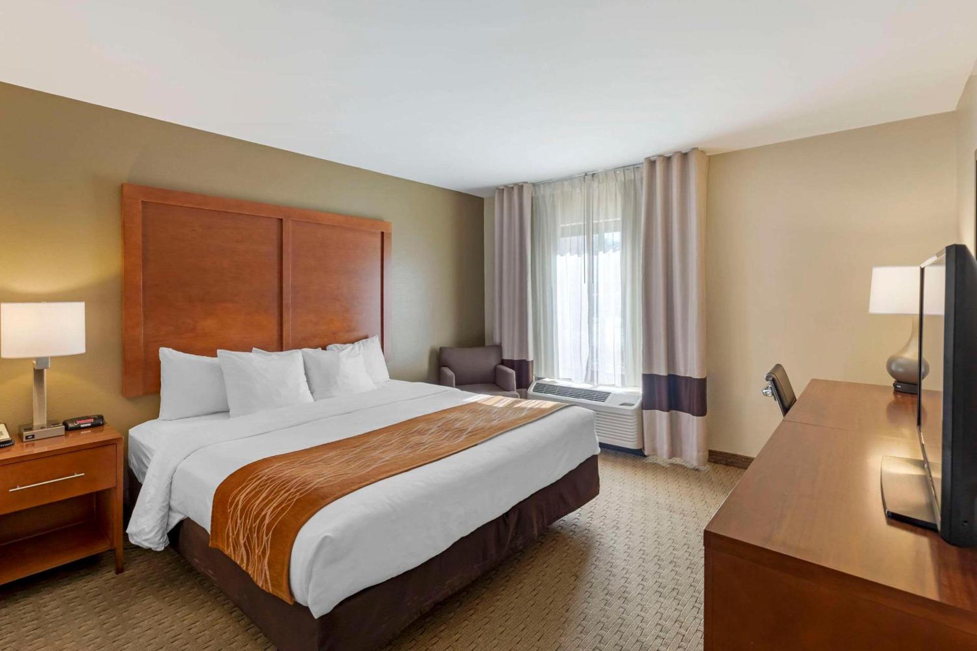 Comfort Inn Kennesaw photo 7