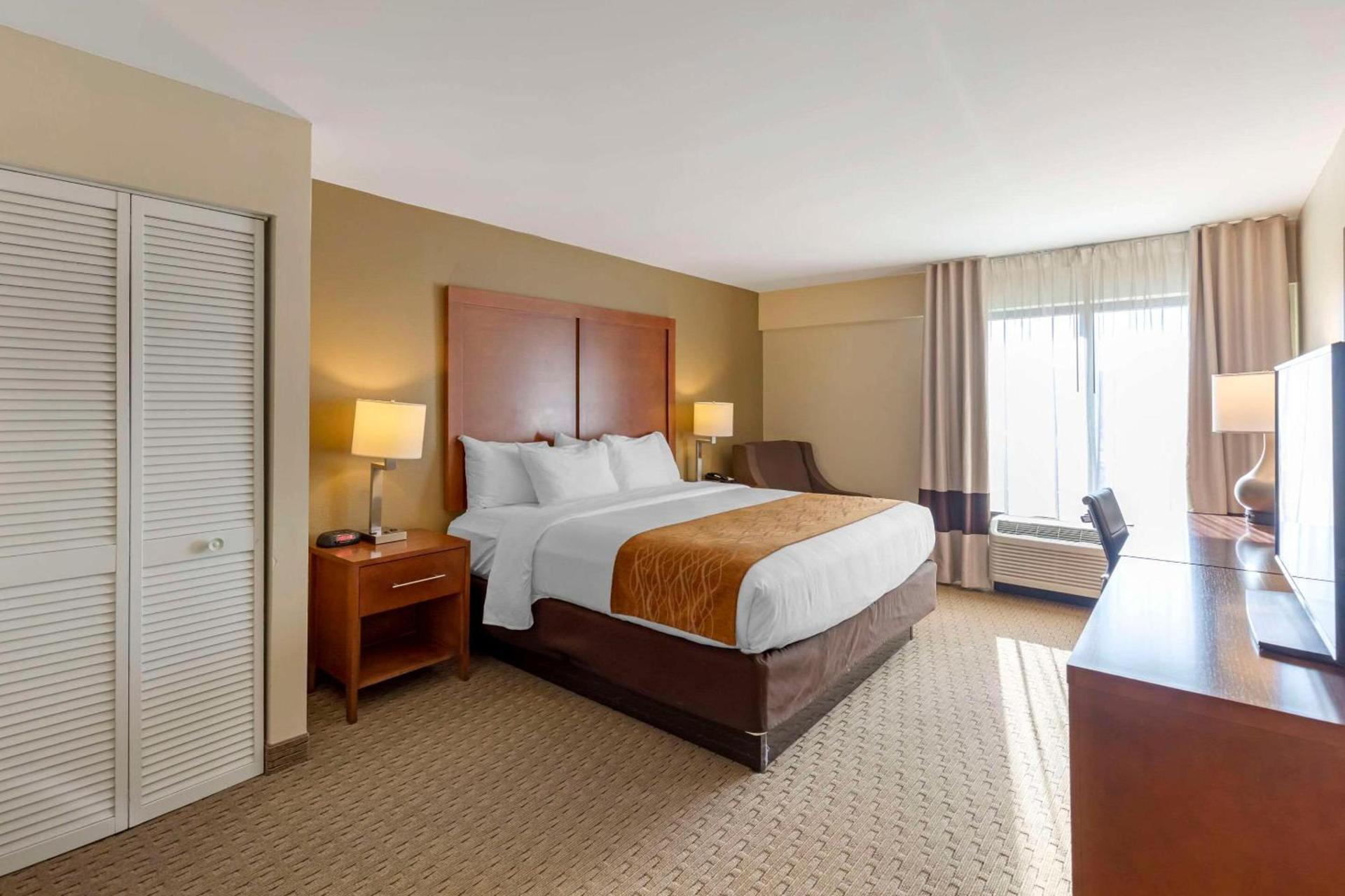 Comfort Inn Kennesaw photo 11