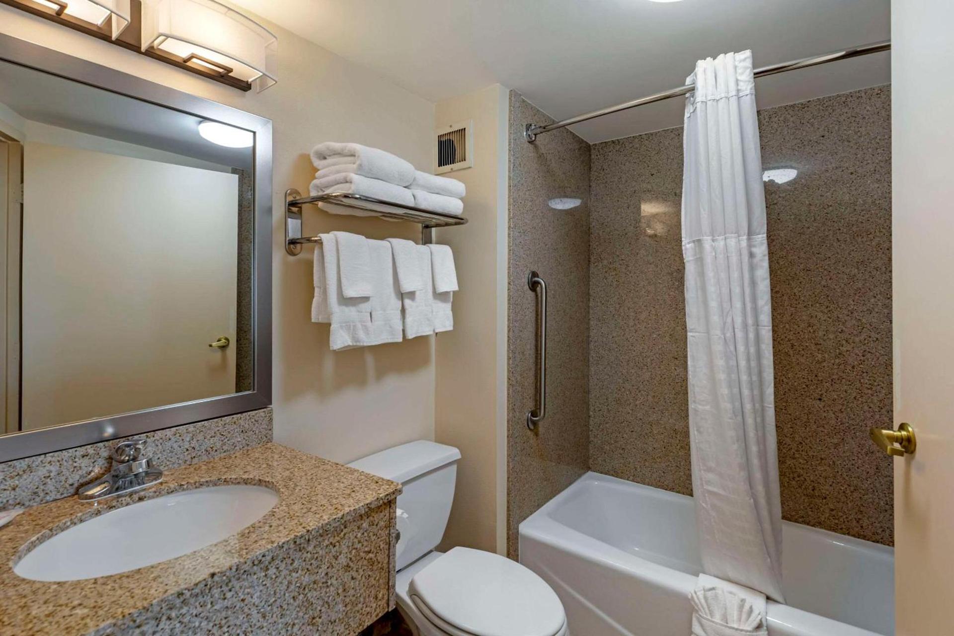 Comfort Inn Kennesaw photo 14