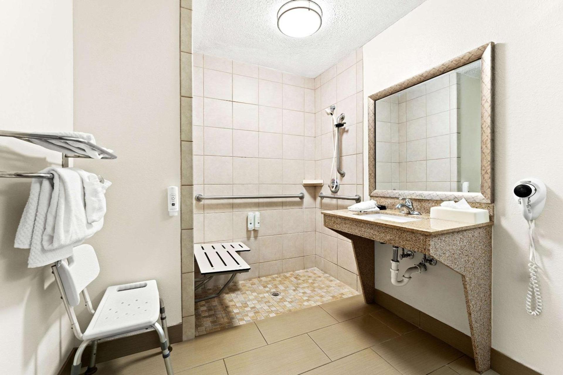 Quality Inn Americus photo 17