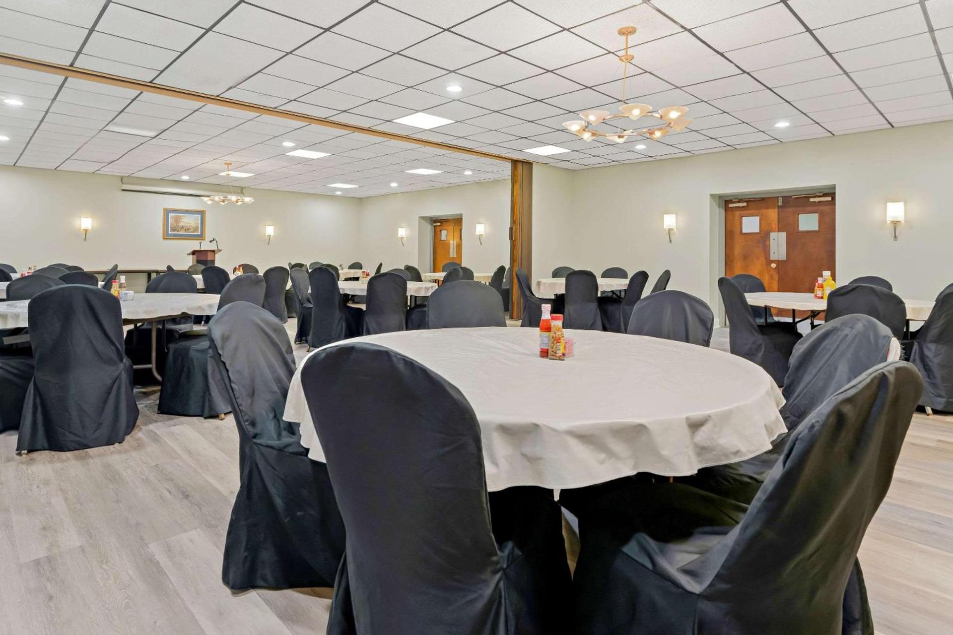 Quality Inn Americus photo 21