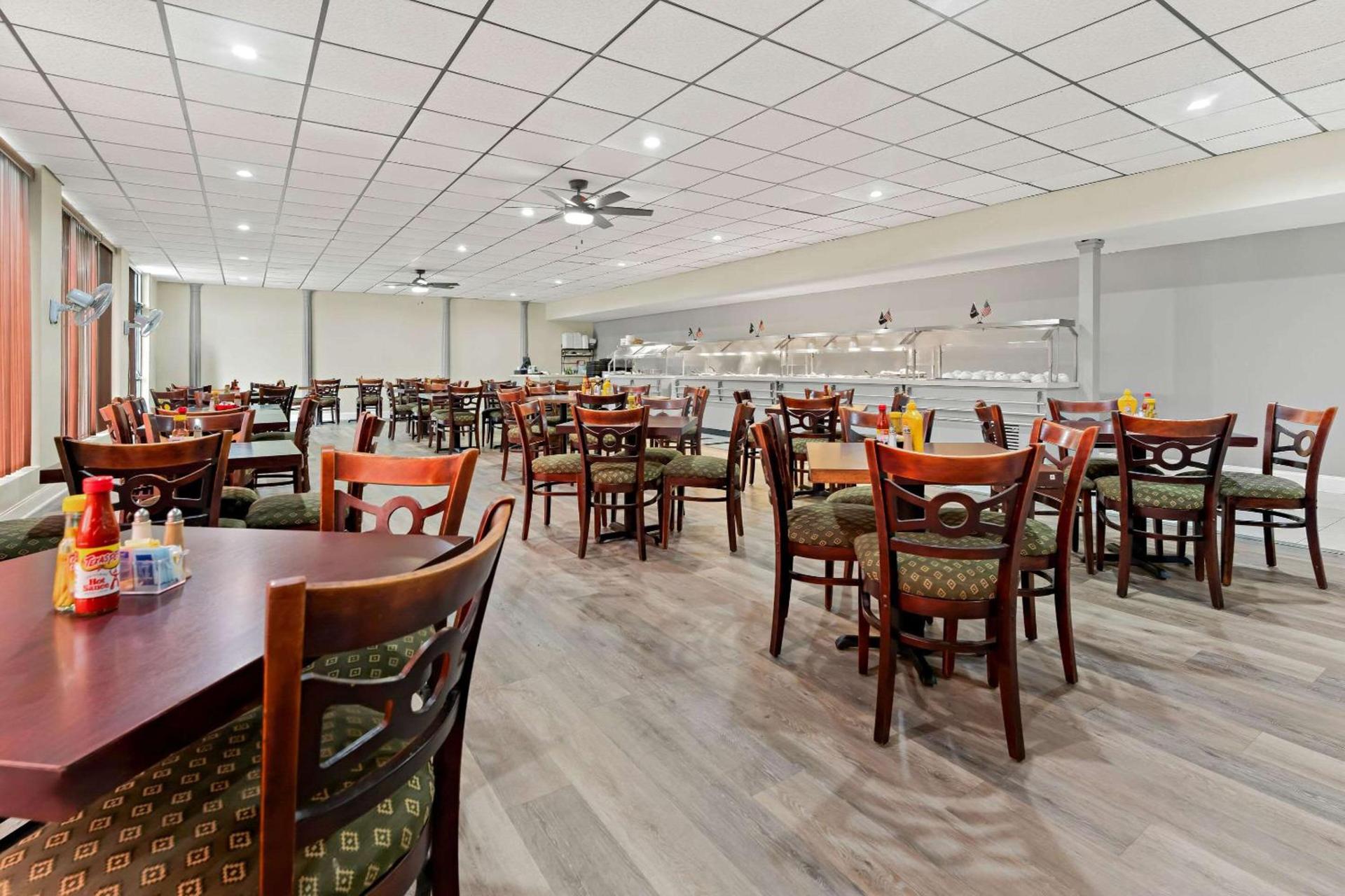 Quality Inn Americus photo 25