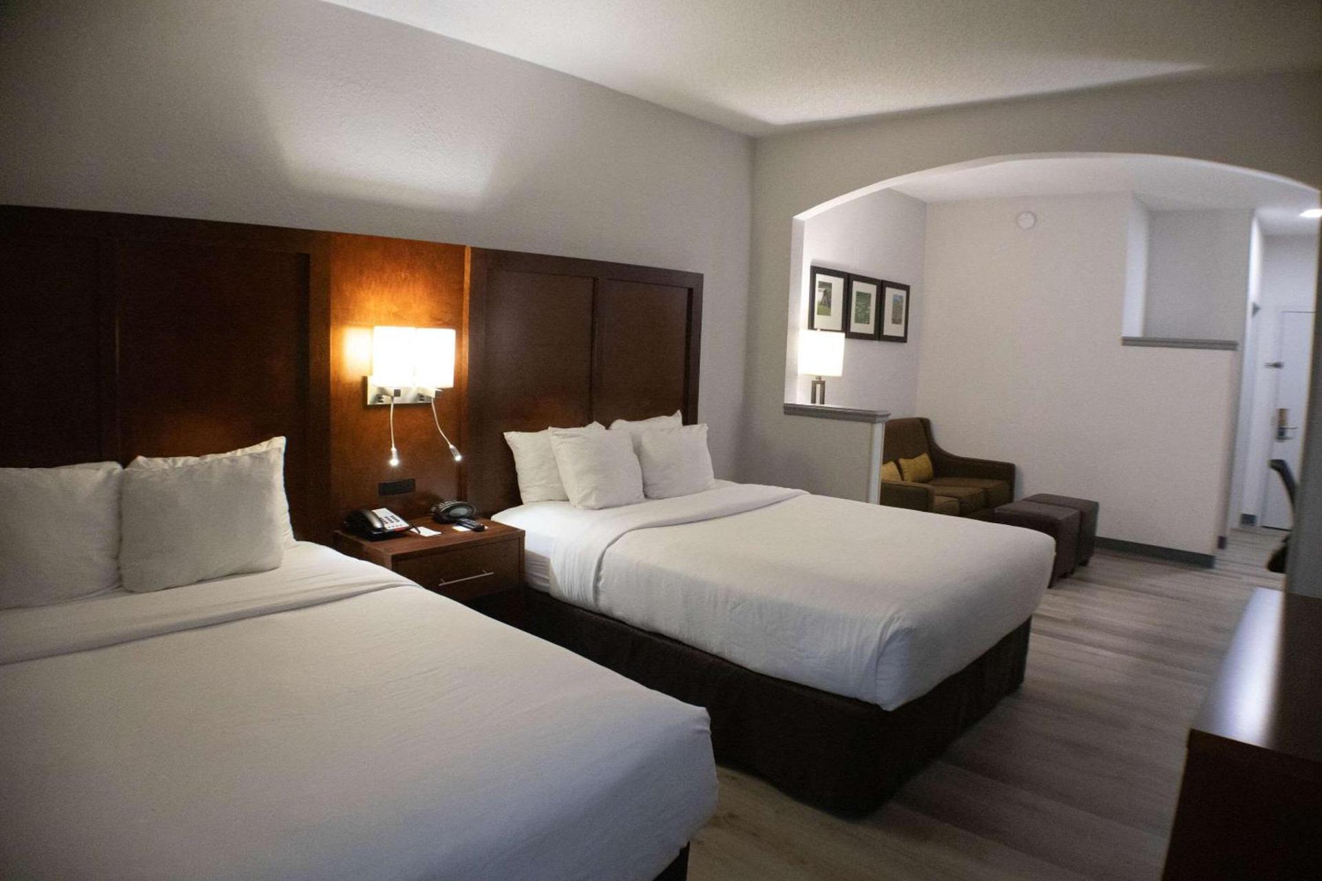 Comfort Suites Salisbury I-85 photo 26