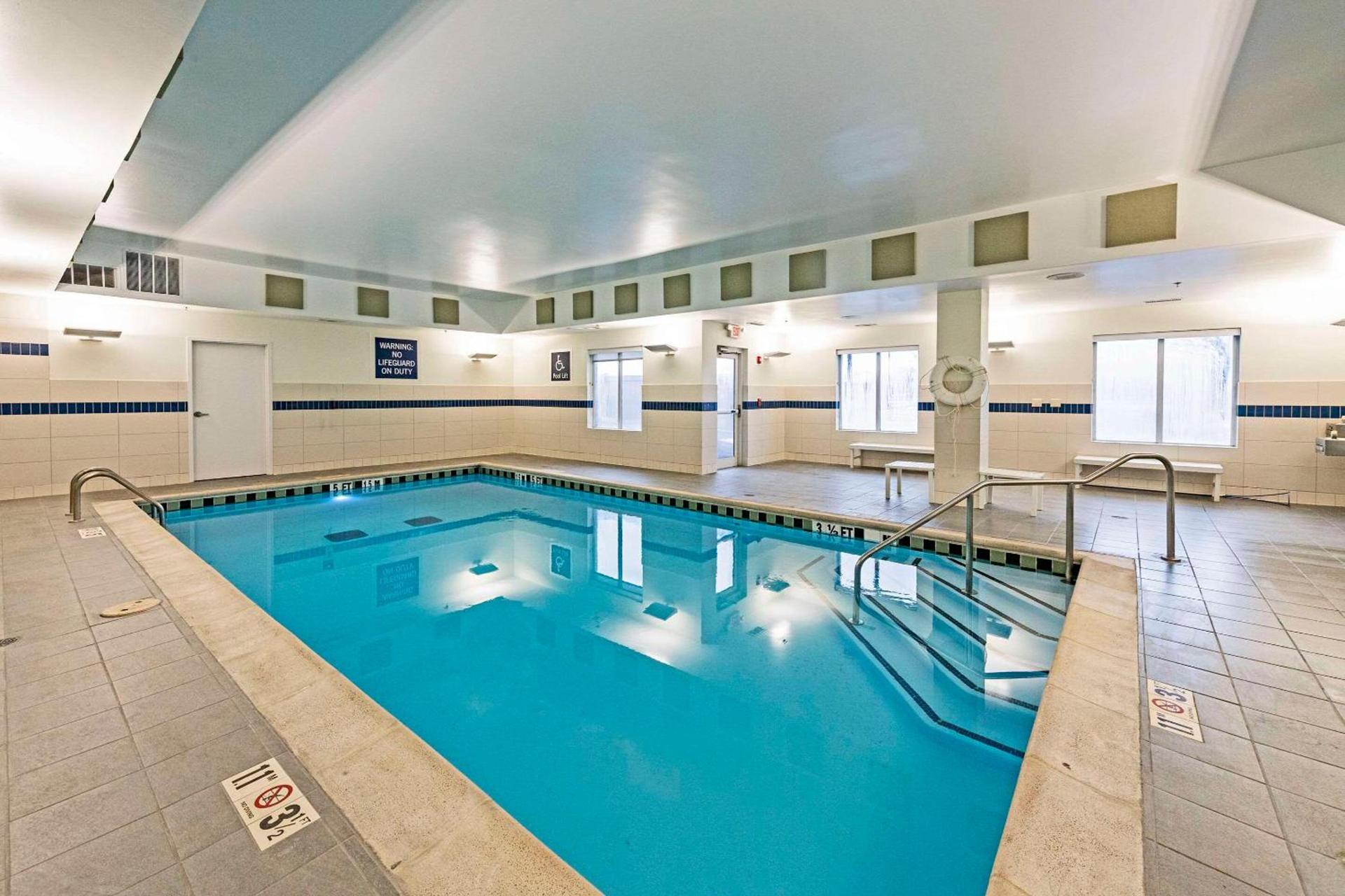 Radisson Hotel Fairview Heights - St Louis photo 12
