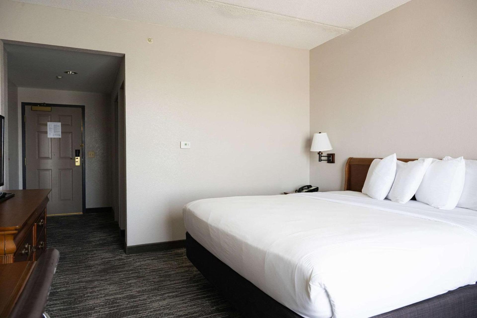 Country Inn & Suites by Radisson, BWI Airport Baltimore , MD photo 59