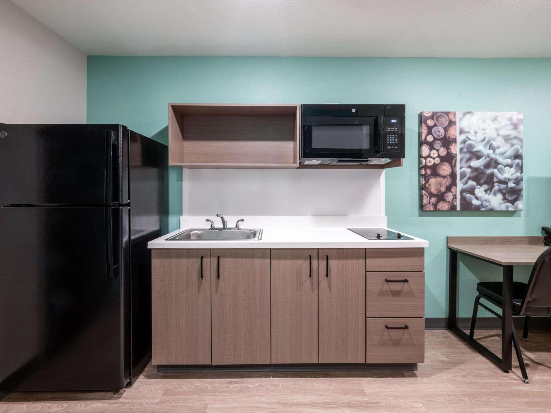 ECHO Suites Extended Stay by Wyndham Spartanburg photo 20