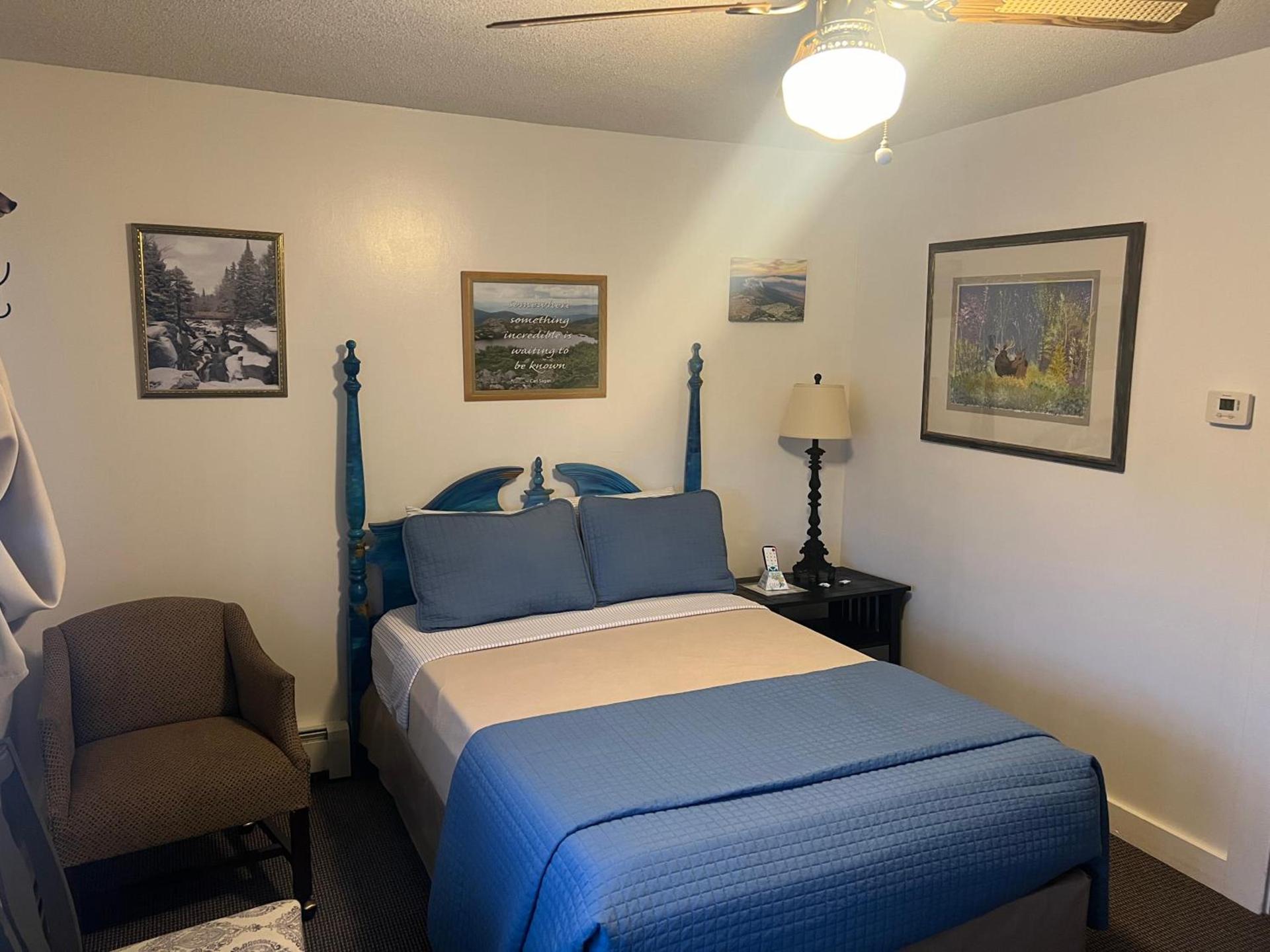 Profile Deluxe Motel photo 15