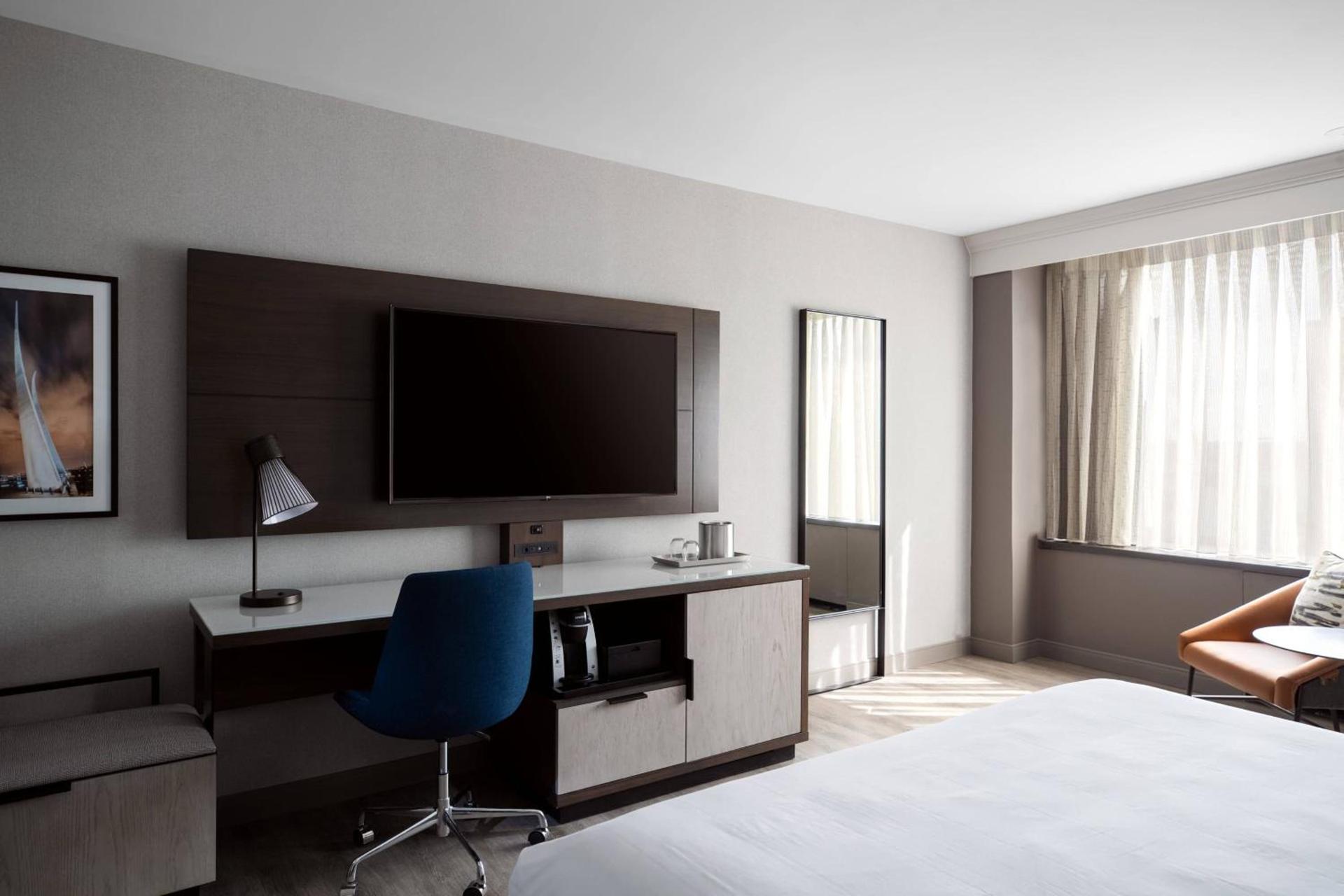 AC Hotel by Marriott Arlington National Landing photo 13