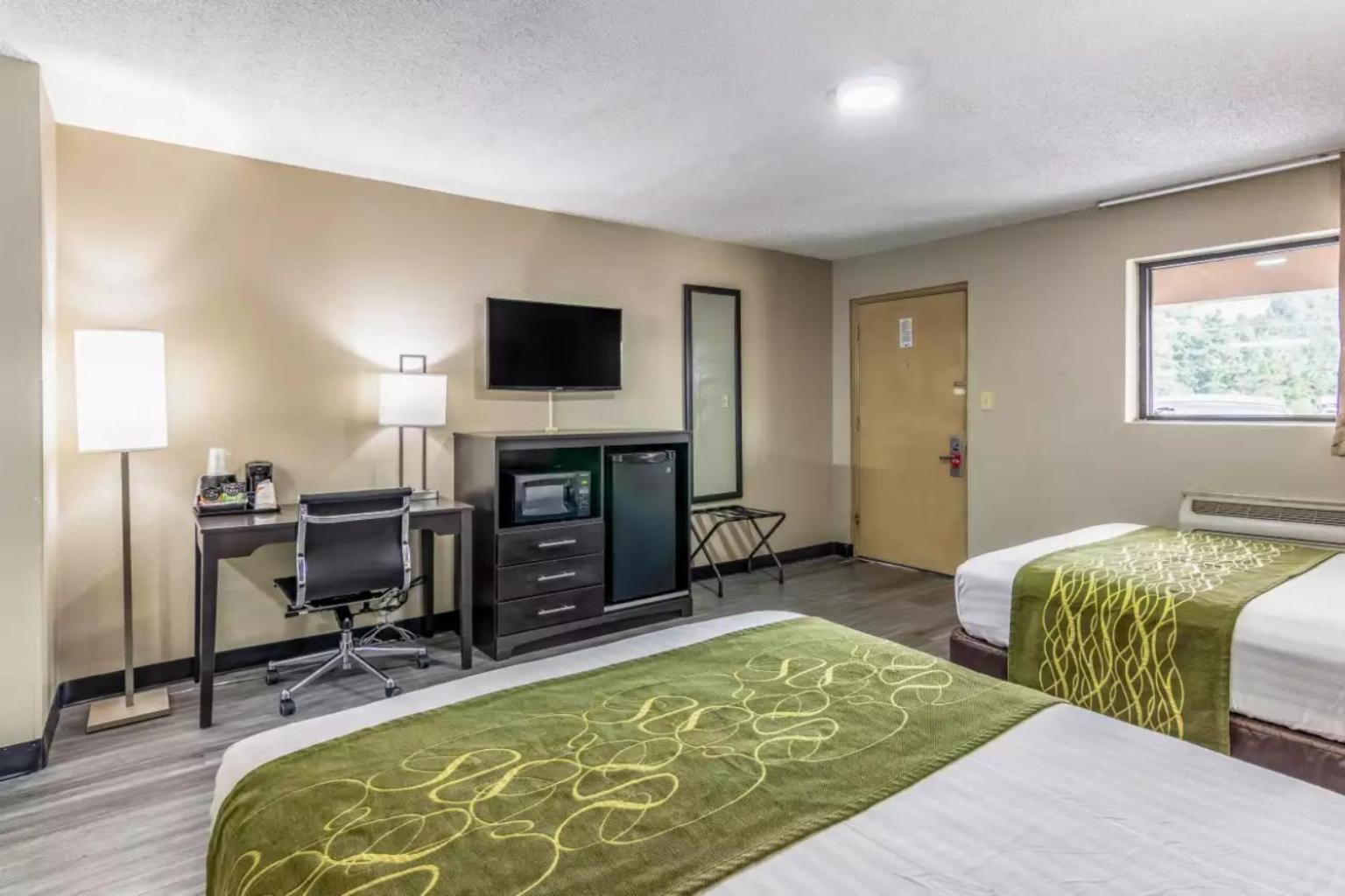 Americas Best Value Inn Opelika photo 15