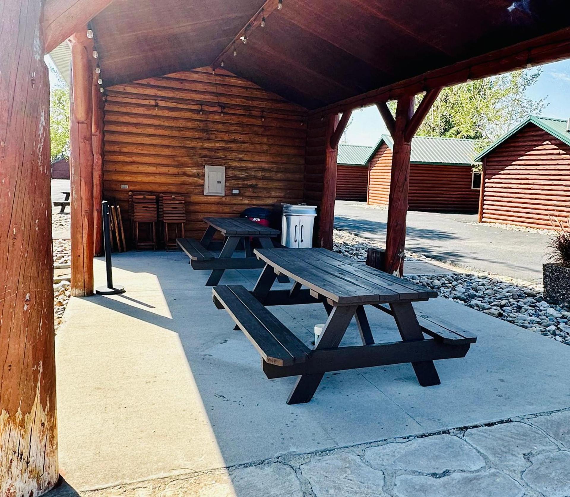 Badlands Frontier Cabins photo 11
