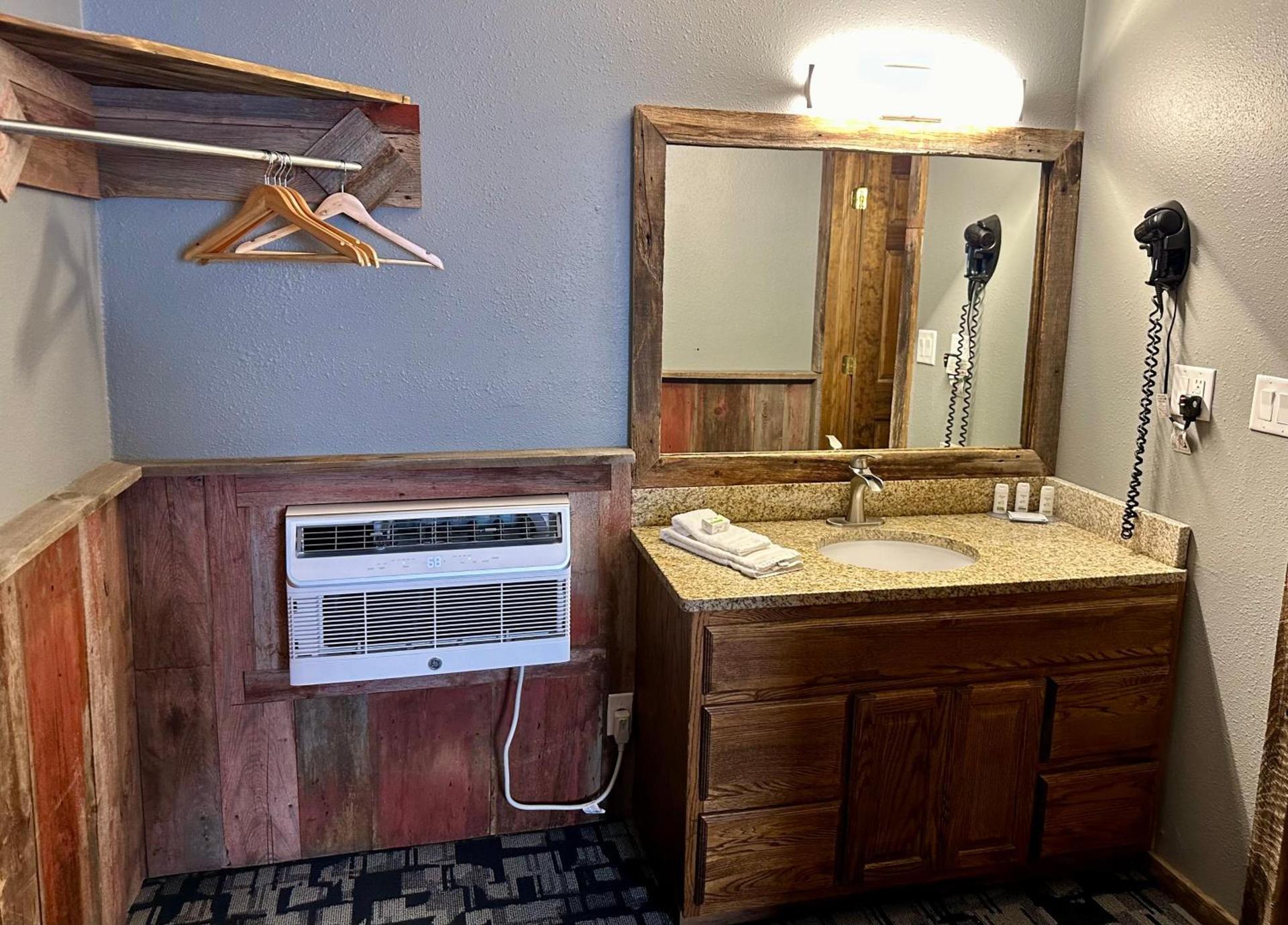 Americas Best Value Inn Wall photo 22