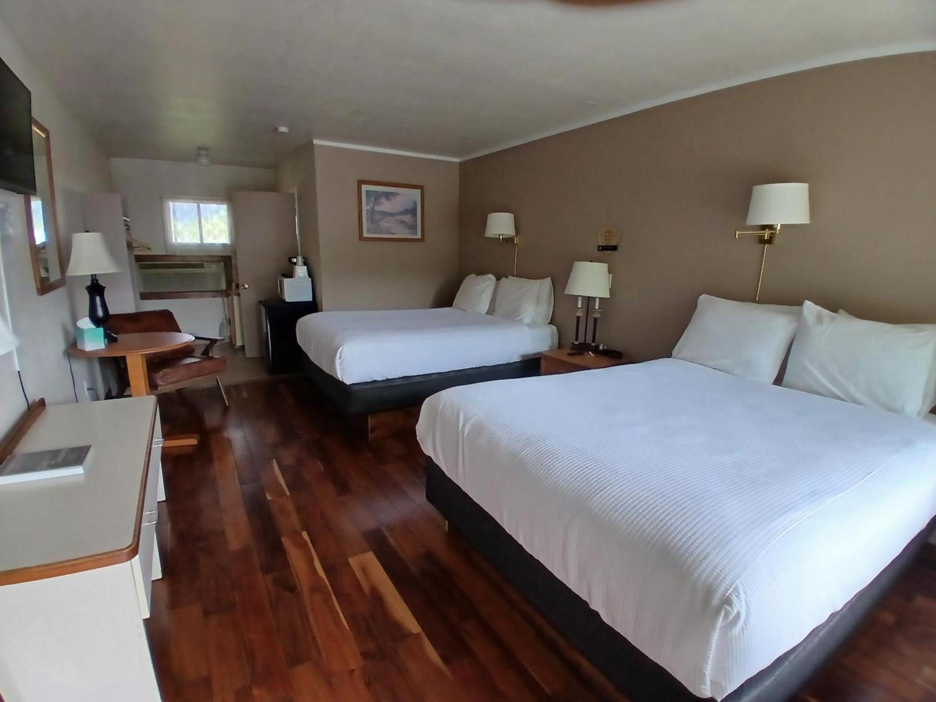 Sandman Motel photo 31