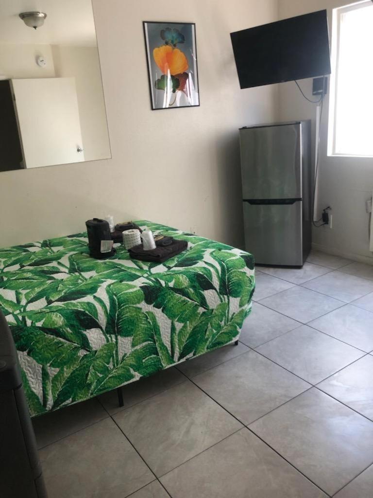 Crown Inn & Suites photo 34