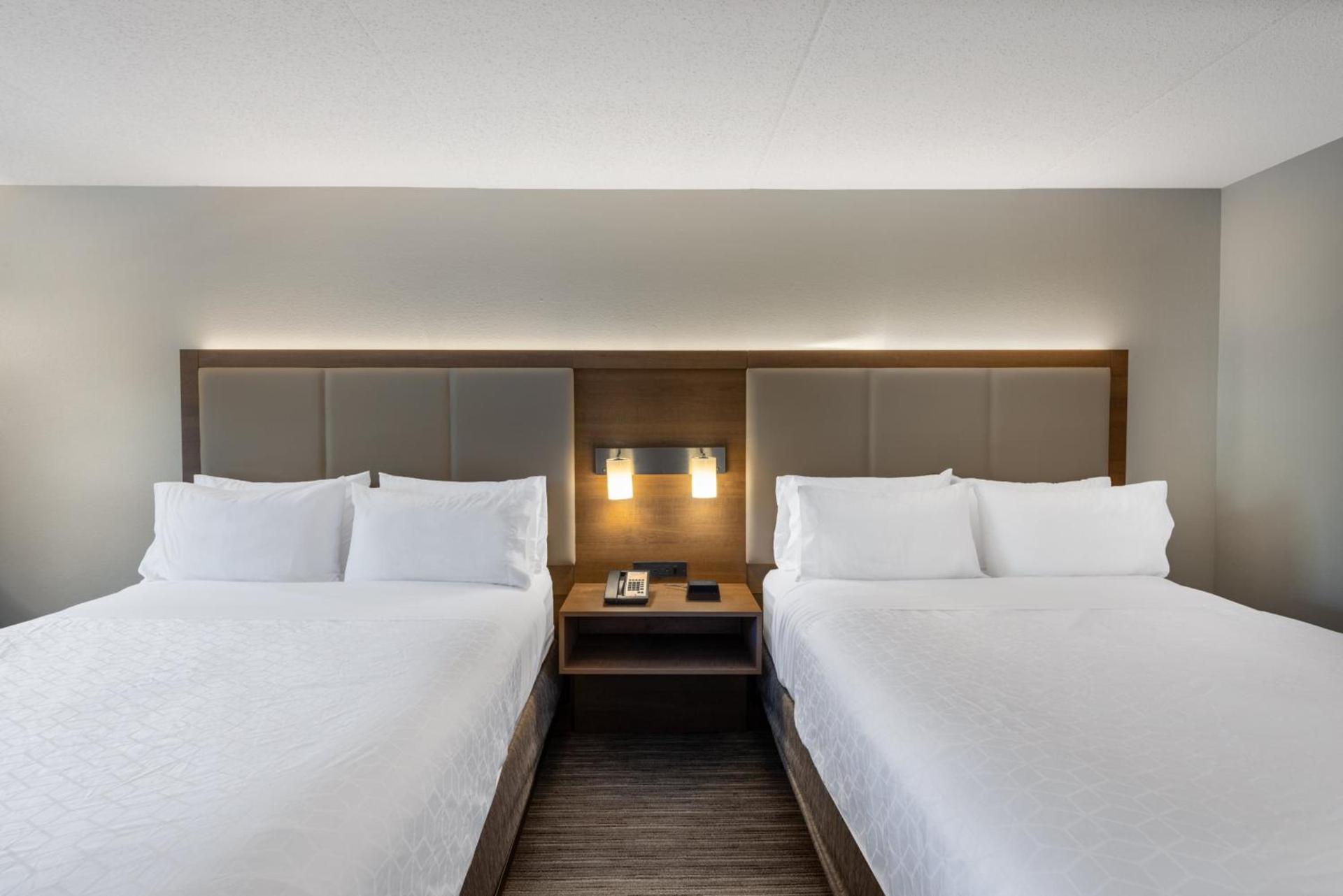 Holiday Inn Express State College at Williamsburg Square by IHG photo 13