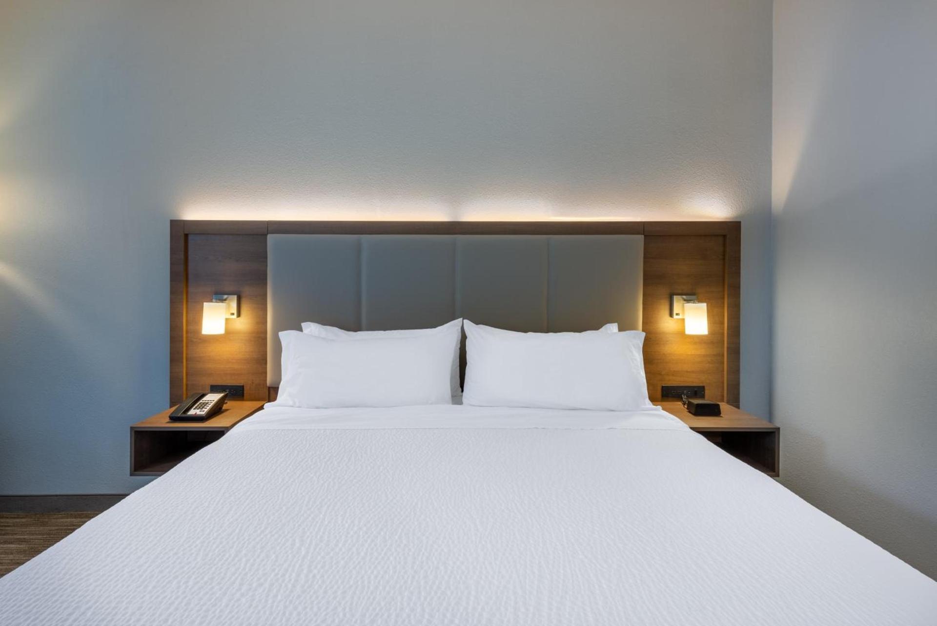 Holiday Inn Express State College at Williamsburg Square by IHG photo 29