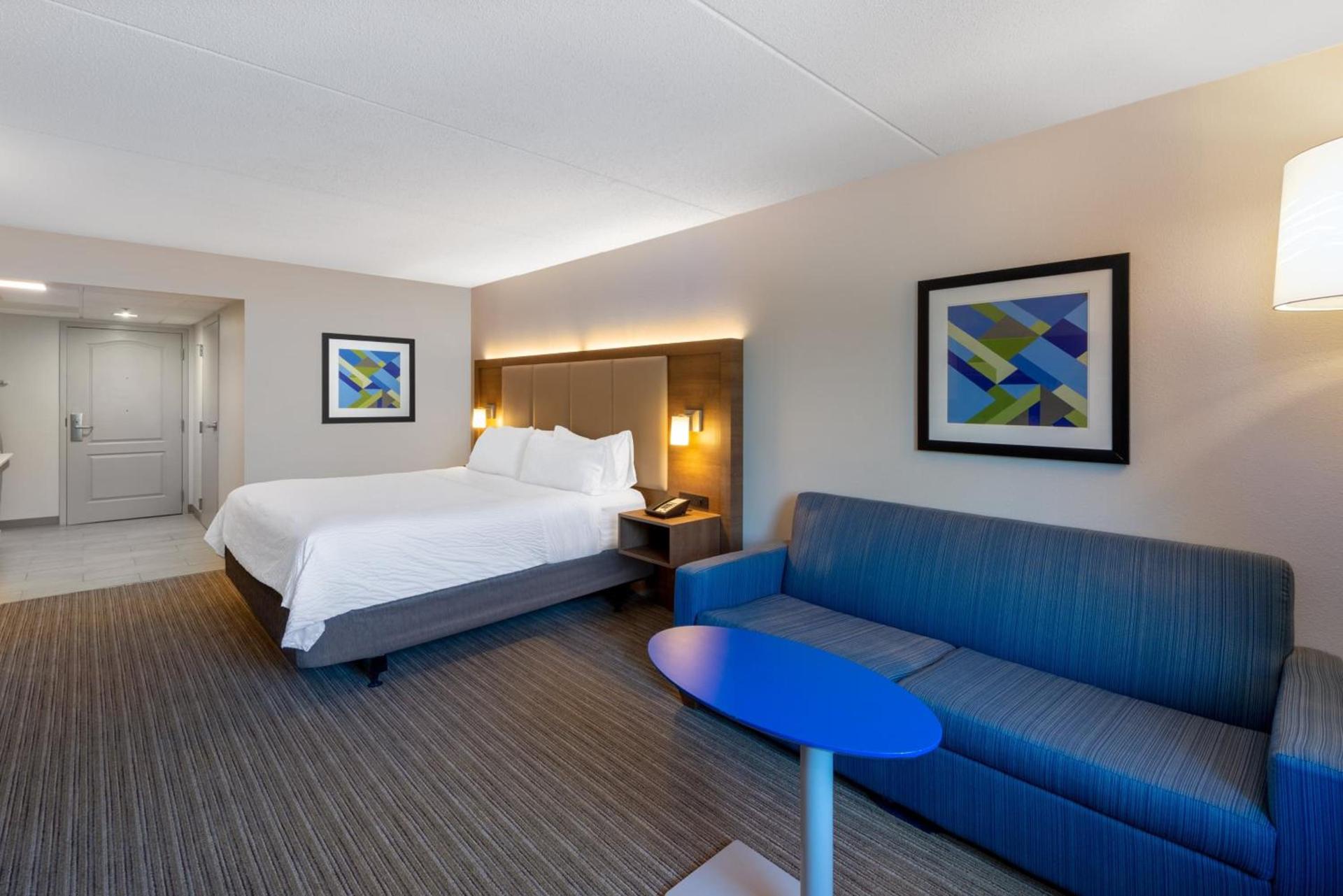 Holiday Inn Express State College at Williamsburg Square by IHG photo 12