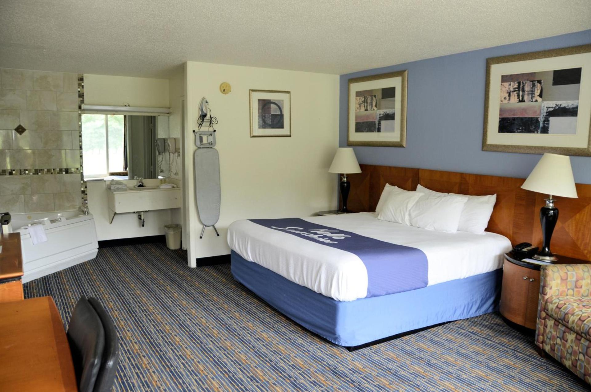 Days Inn by Wyndham Luray Shenandoah photo 47