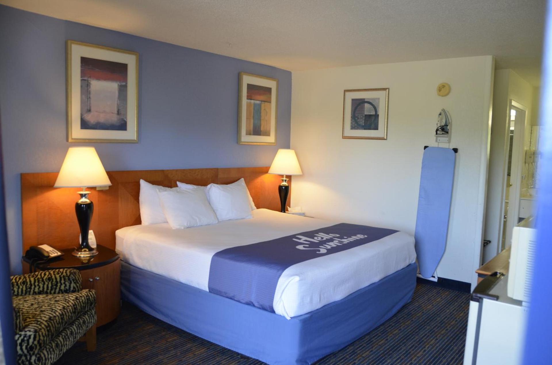 Days Inn by Wyndham Luray Shenandoah photo 60