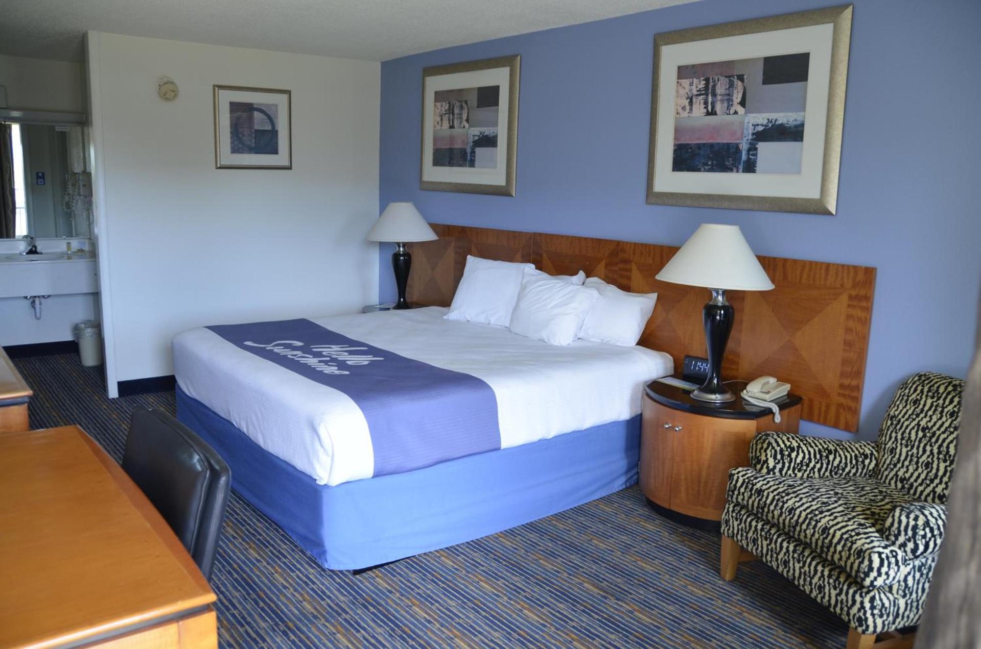 Days Inn by Wyndham Luray Shenandoah photo 69