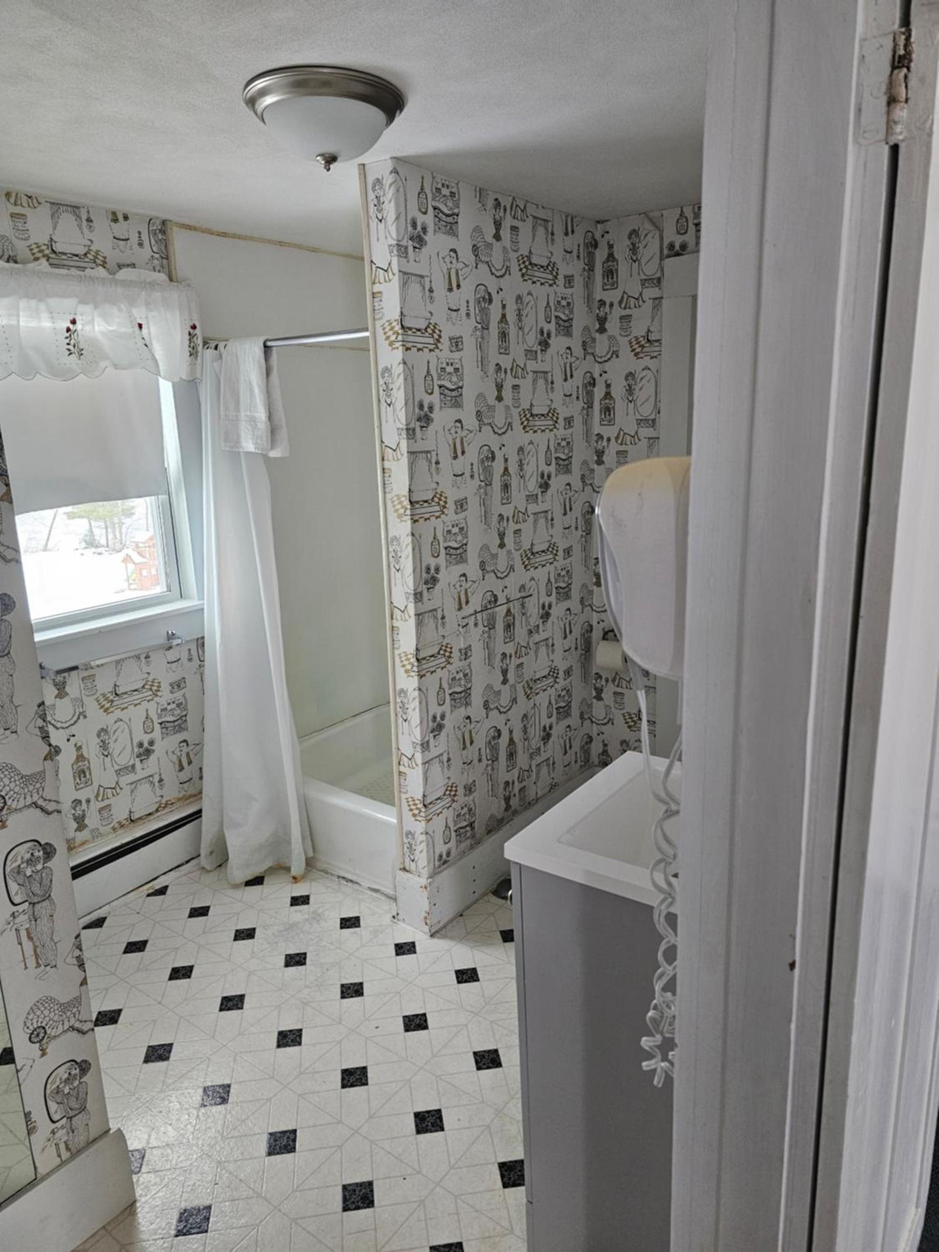 Lake Shore Farm Inn photo 53