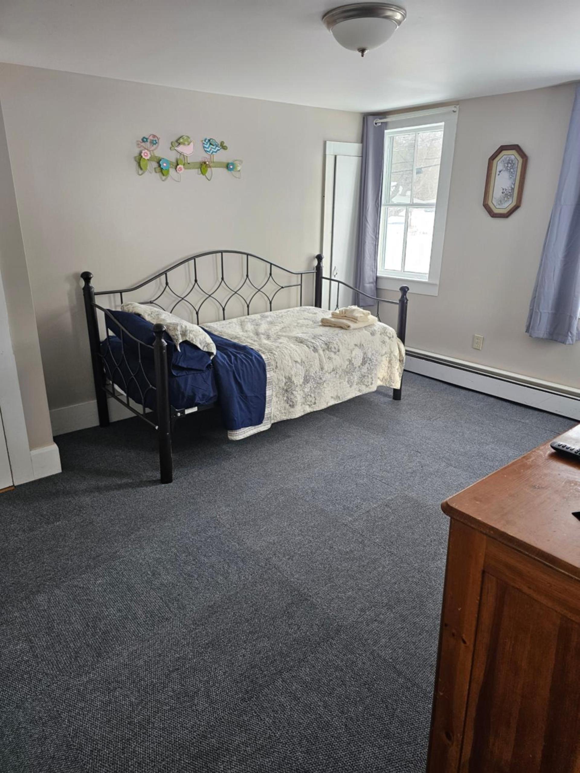 Lake Shore Farm Inn photo 52