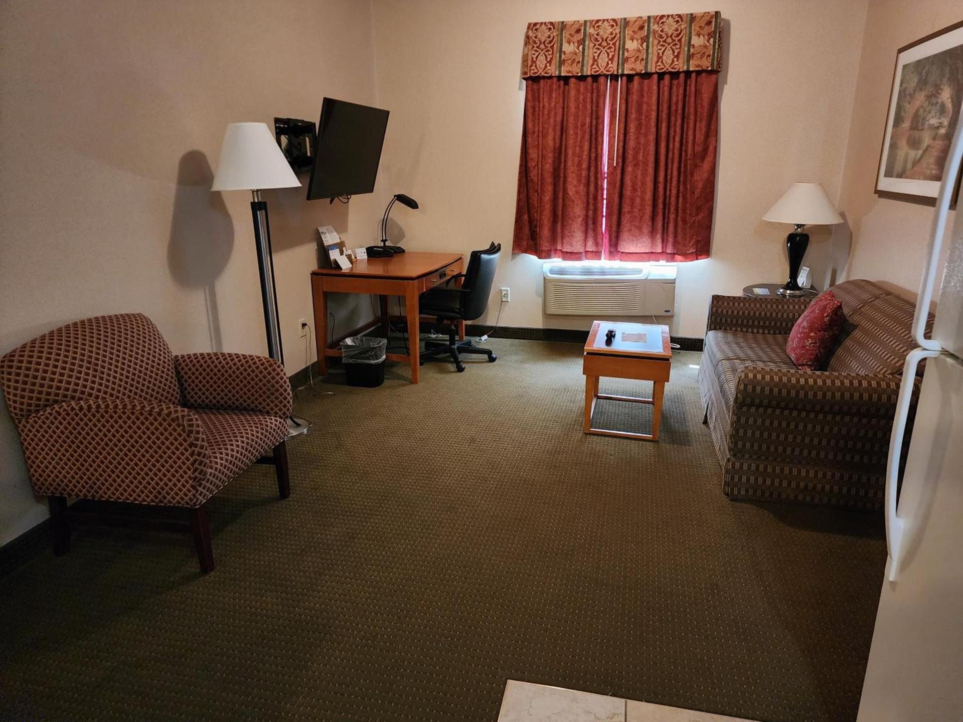 Days Inn by Wyndham Luray Shenandoah photo 90