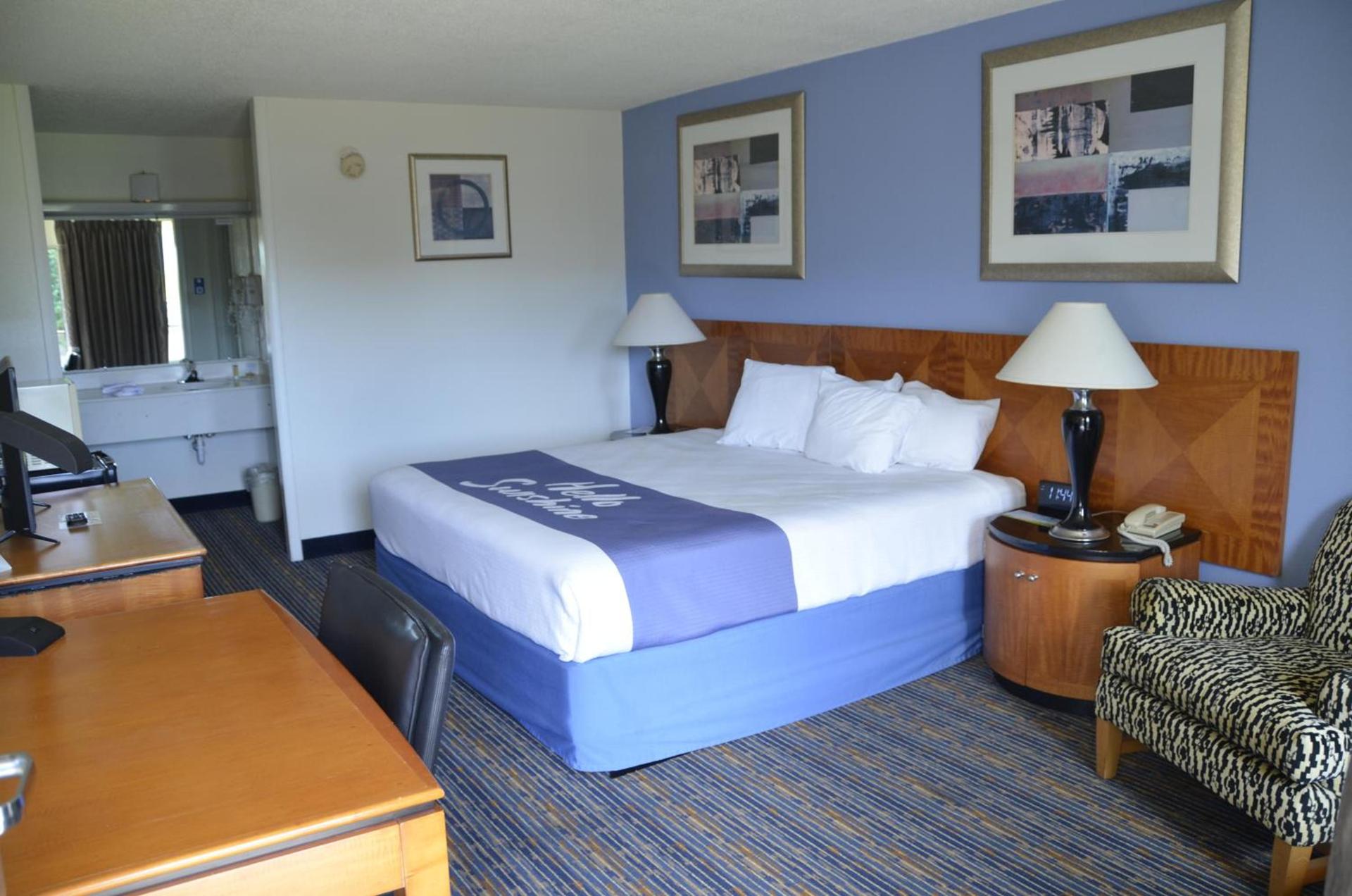 Days Inn by Wyndham Luray Shenandoah photo 17