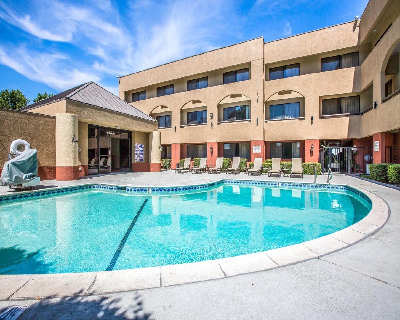Baymont by Wyndham Ontario photo 8