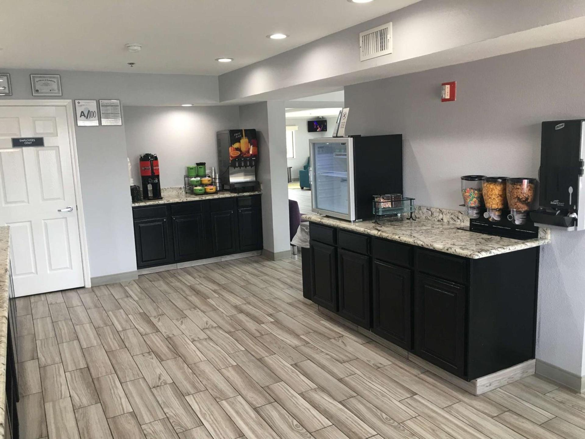 Best Western Garden Inn photo 6