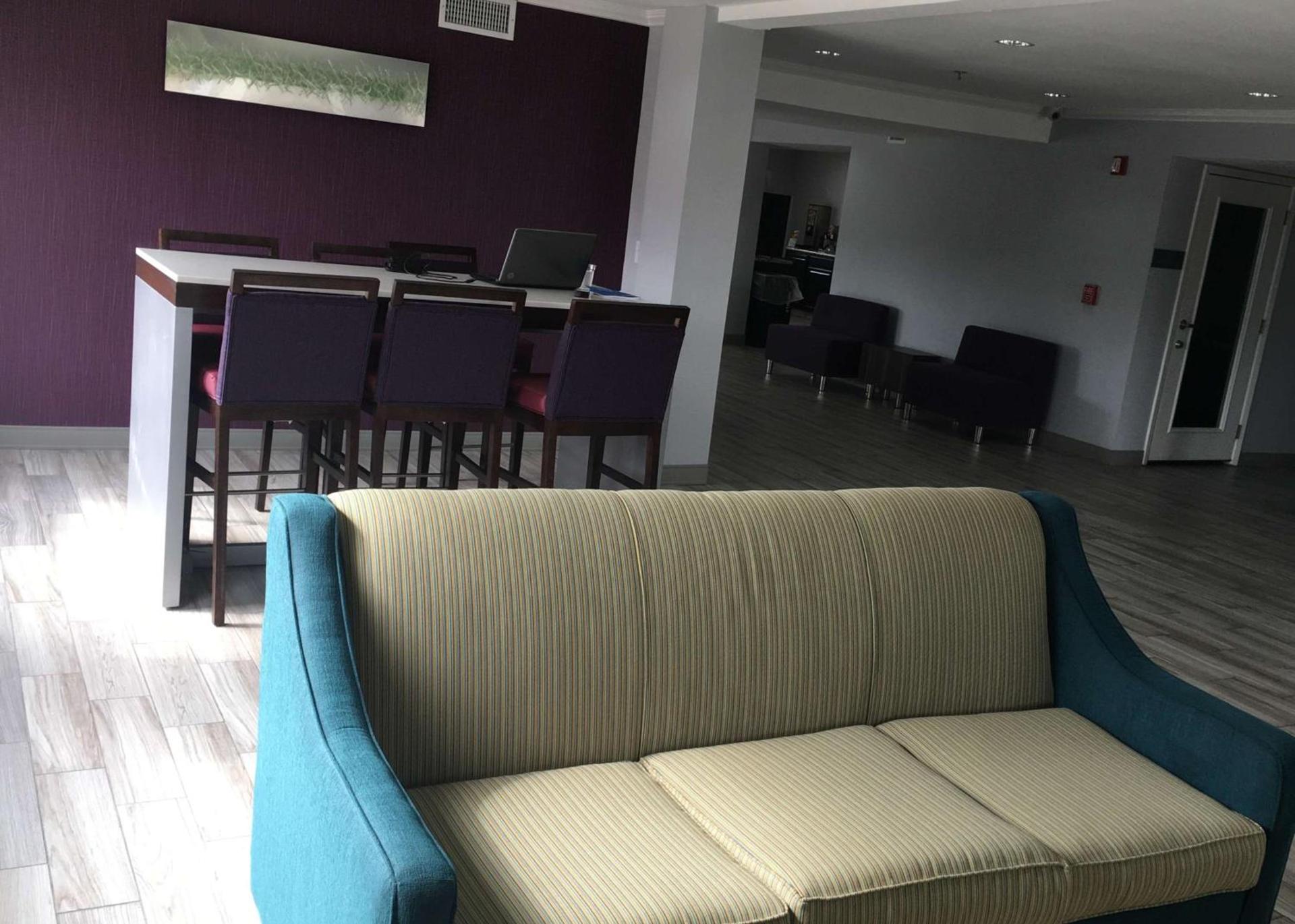 Best Western Garden Inn photo 9