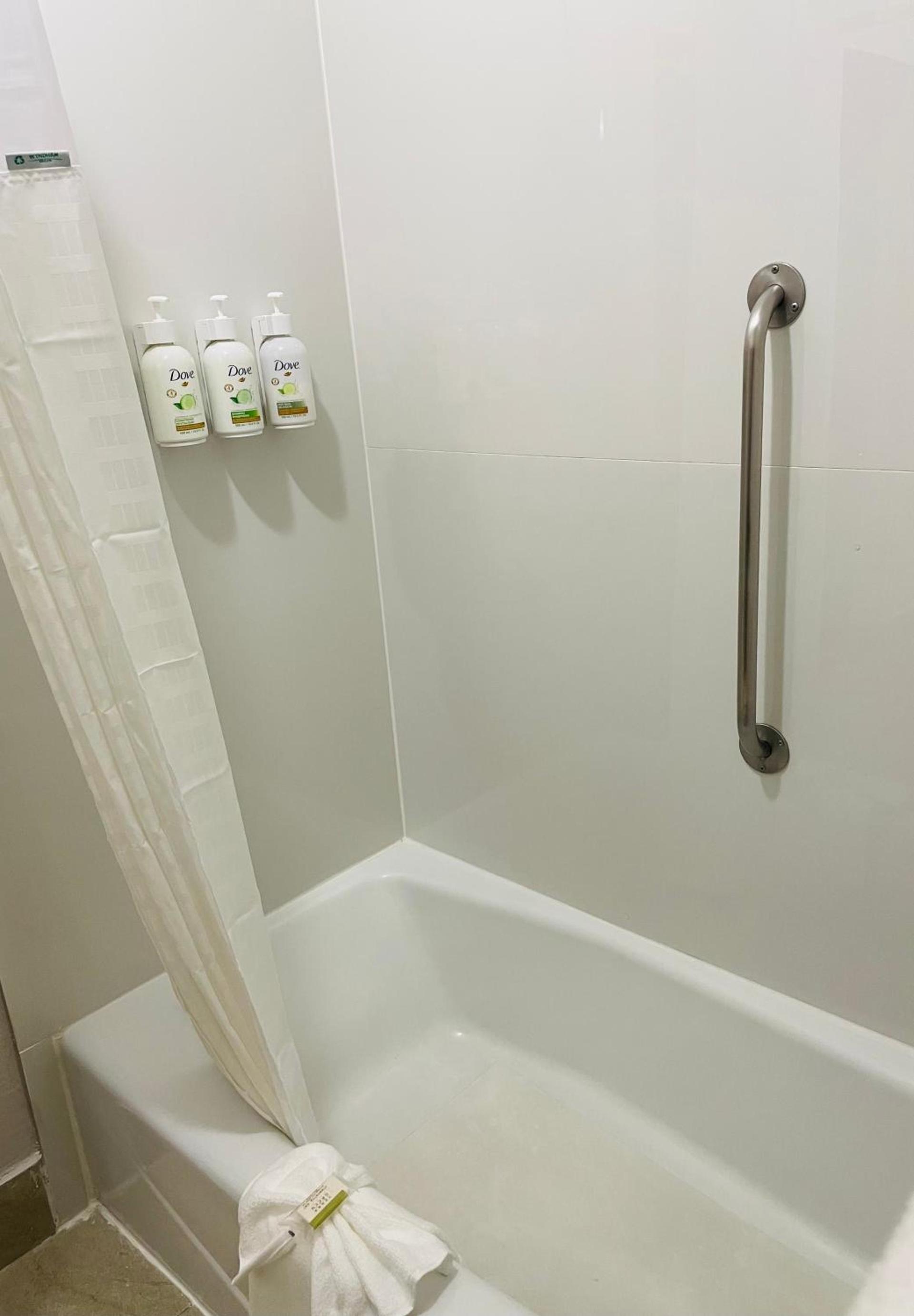 SureStay by Best Western Irving Grapevine DFW North photo 59