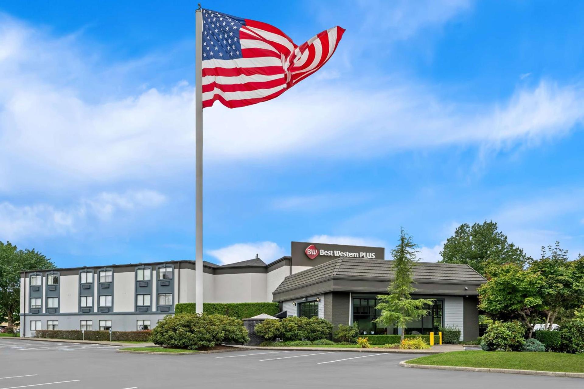 Best Western Plus Puyallup Hotel photo 37
