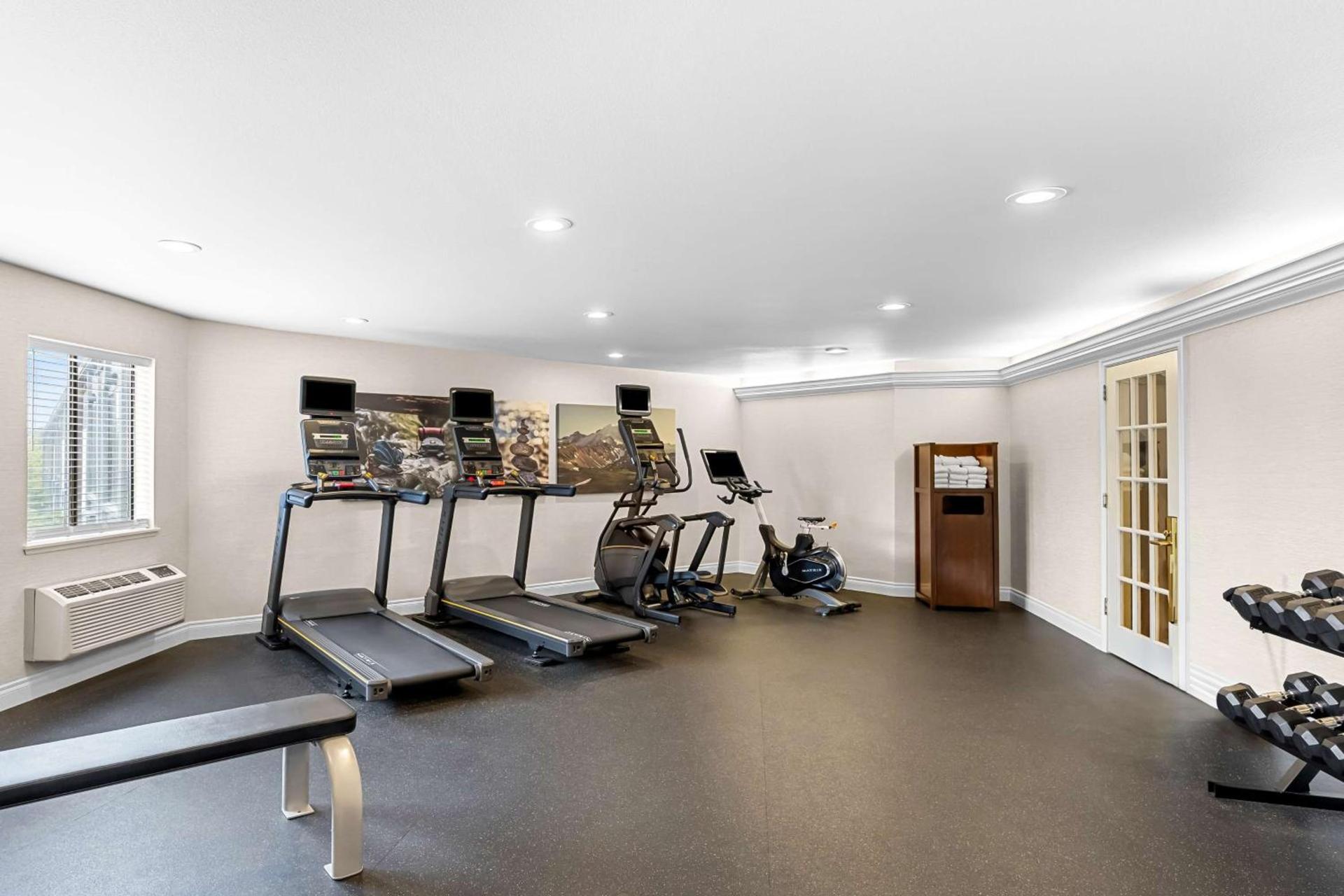 Best Western Plus Puyallup Hotel photo 19