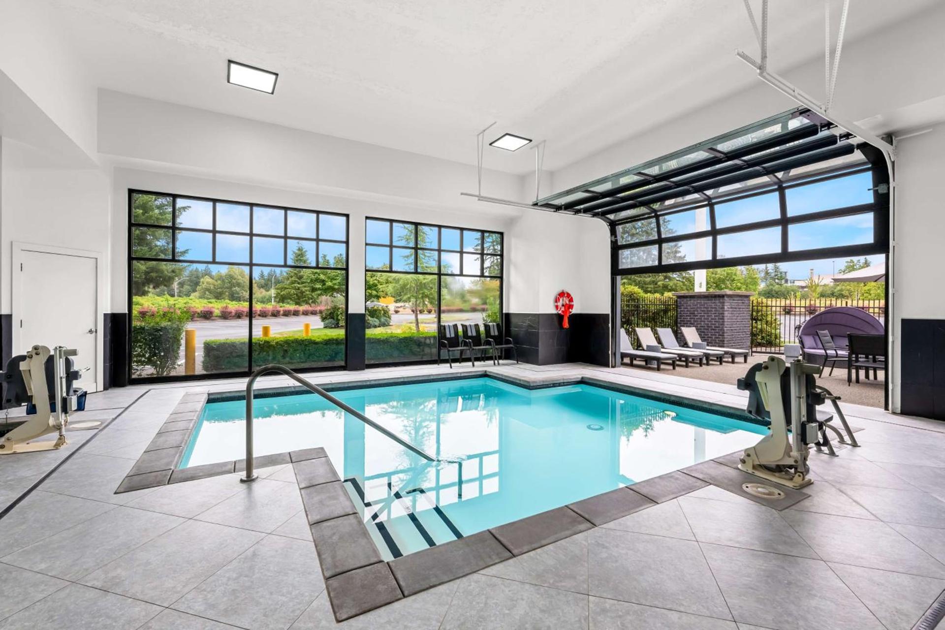 Best Western Plus Puyallup Hotel photo 4