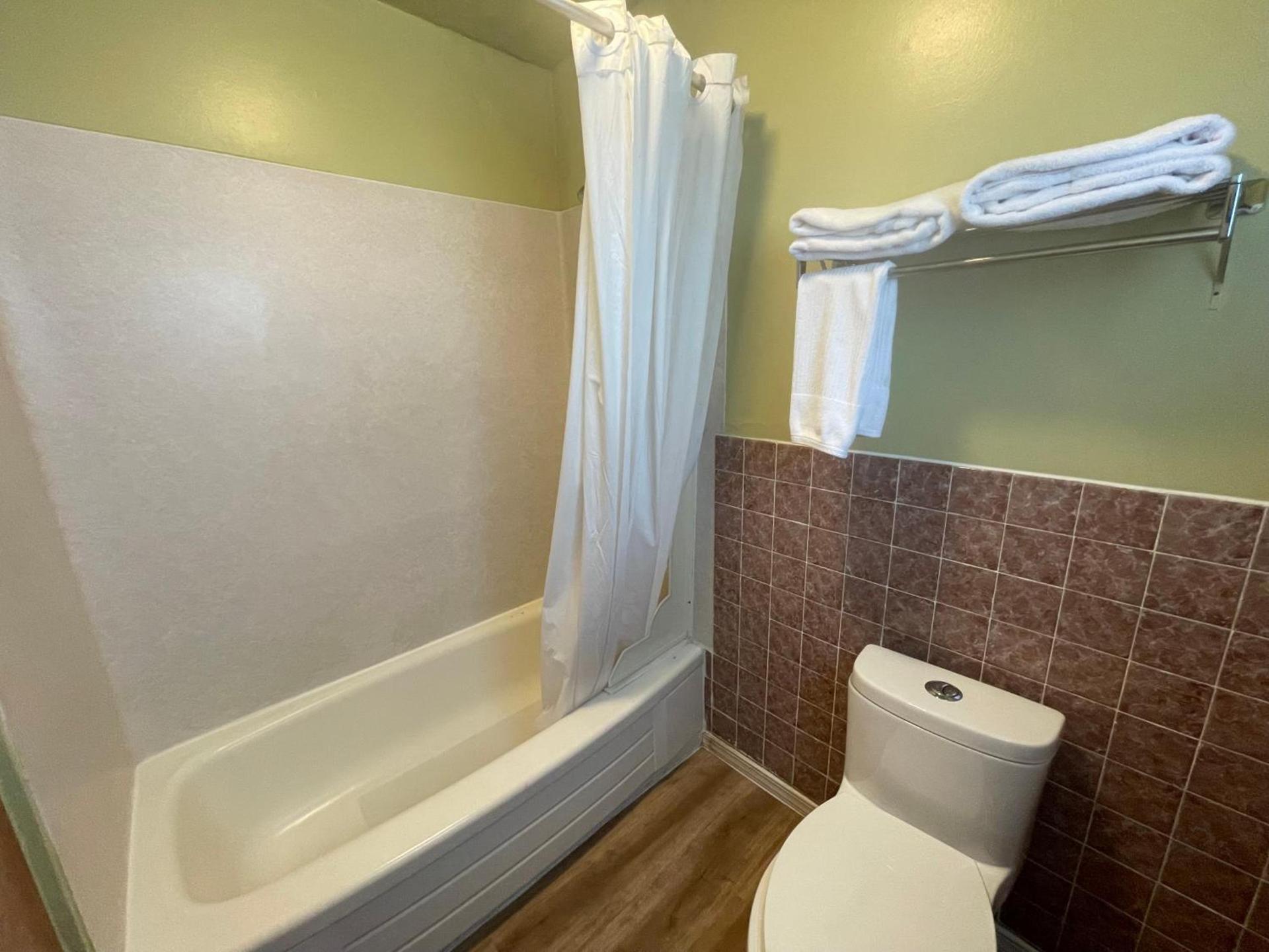 Motel Oasis photo 14