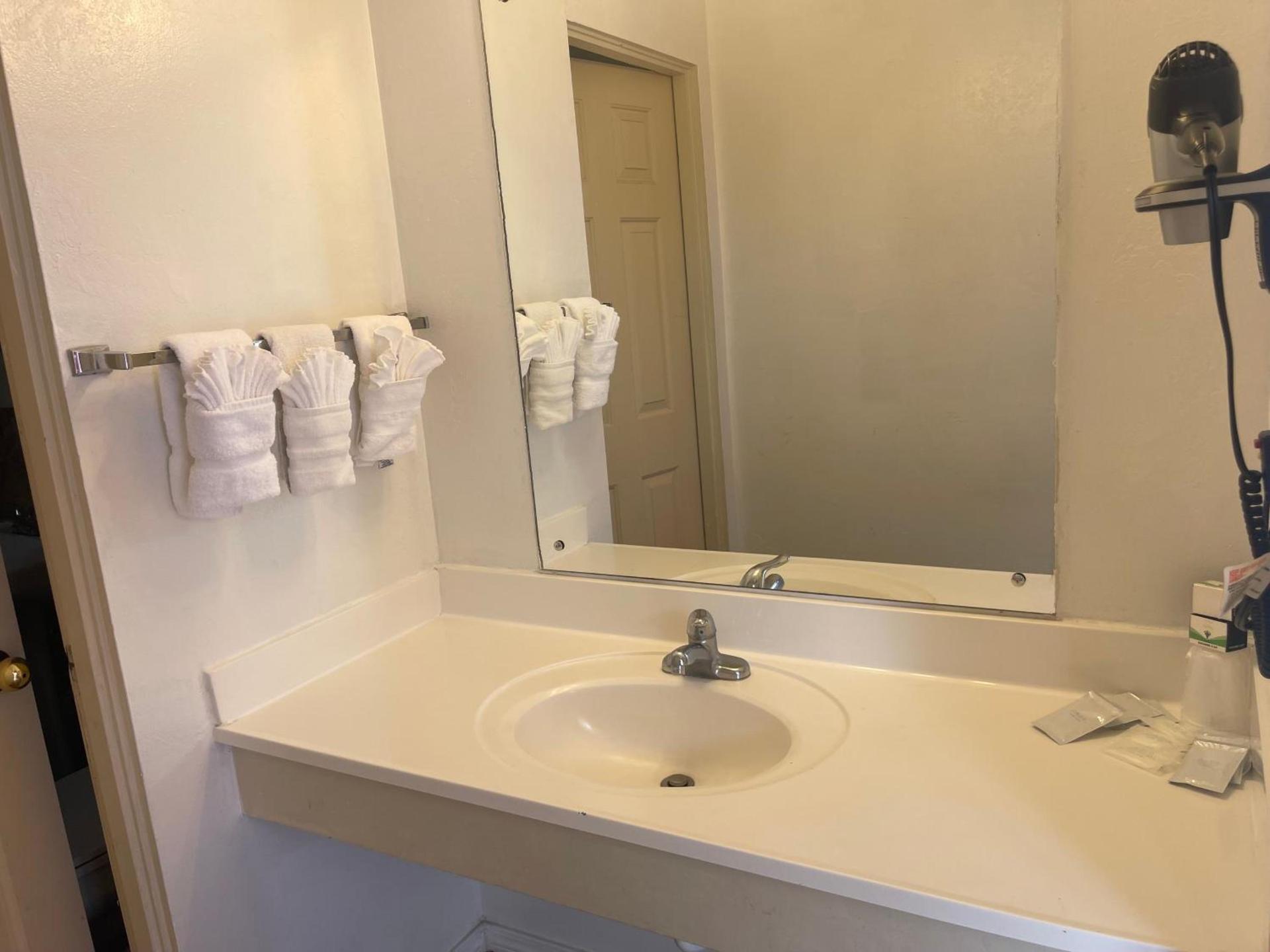 Motel Oasis photo 20