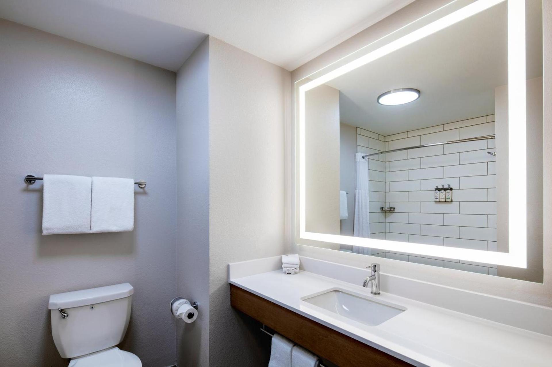 Holiday Inn Express Turlock by IHG photo 19