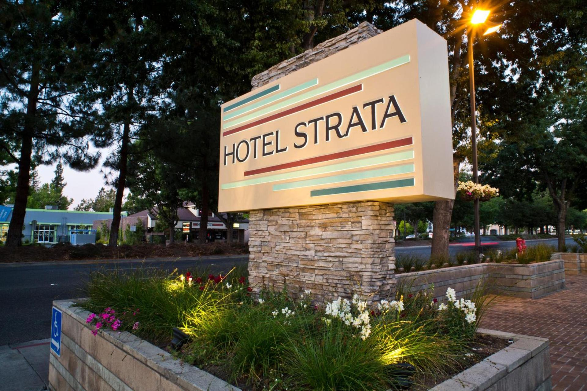Hotel Strata photo 48
