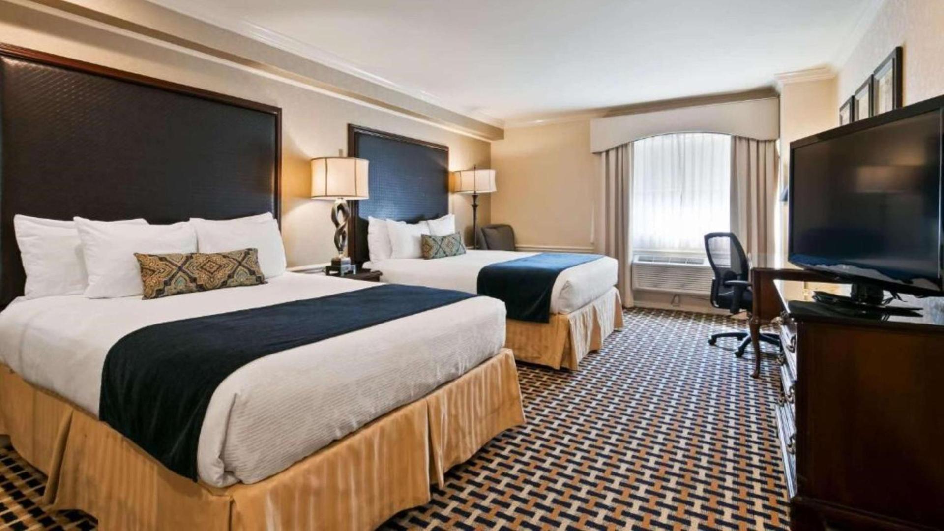 Best Western Plus Puyallup Hotel photo 25