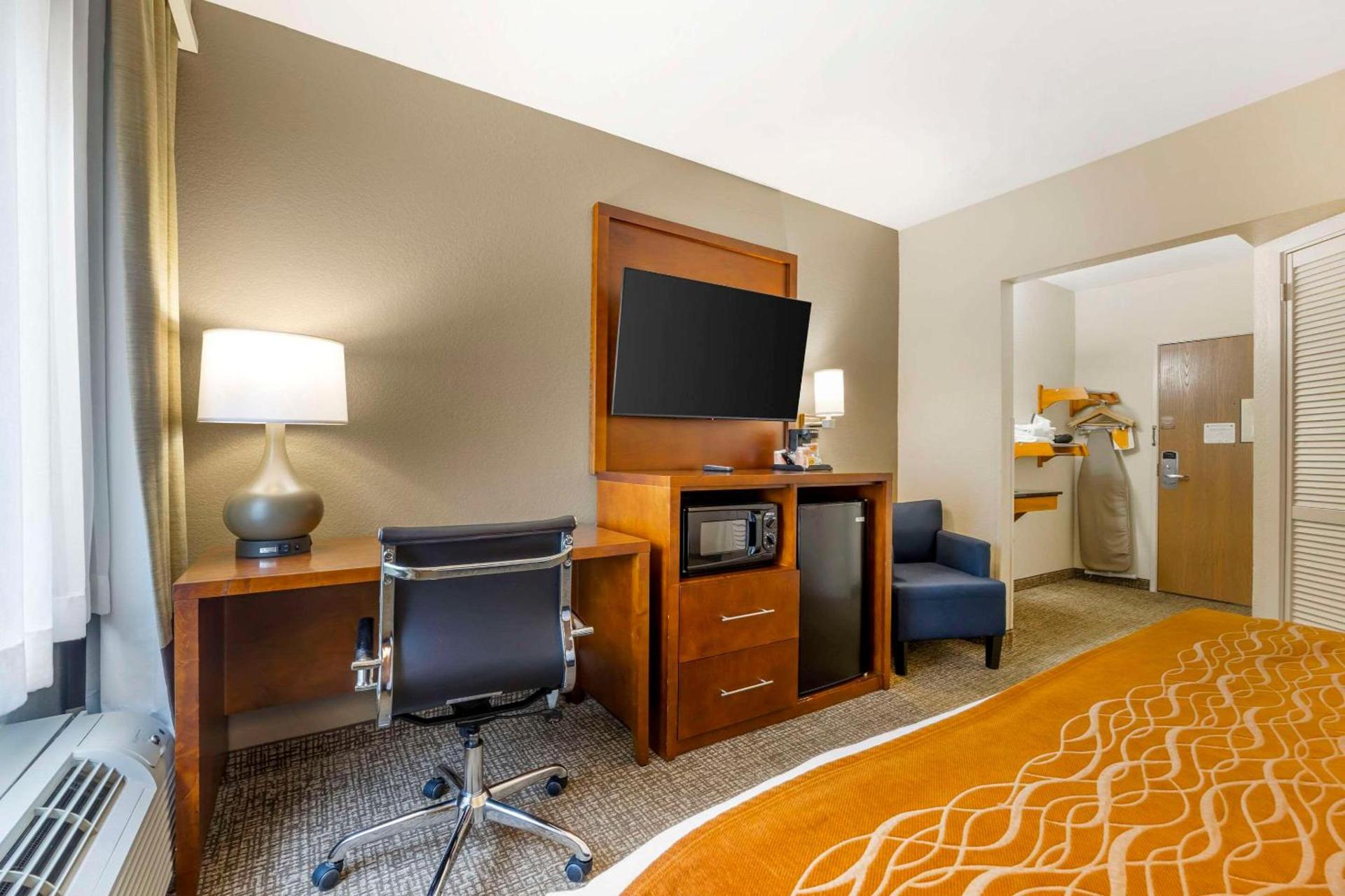 Comfort Inn South - Springfield photo 14