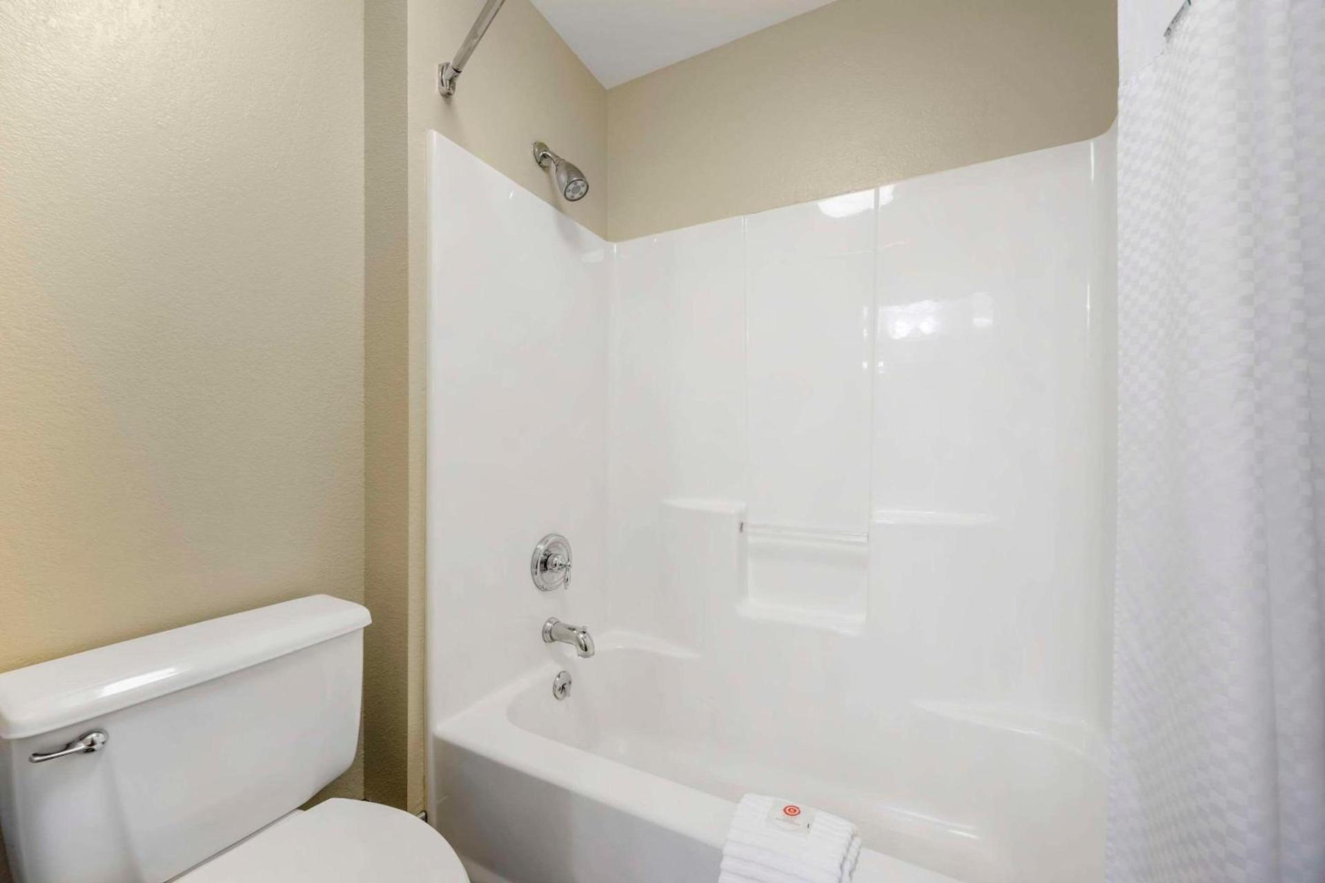 Comfort Inn South - Springfield photo 16