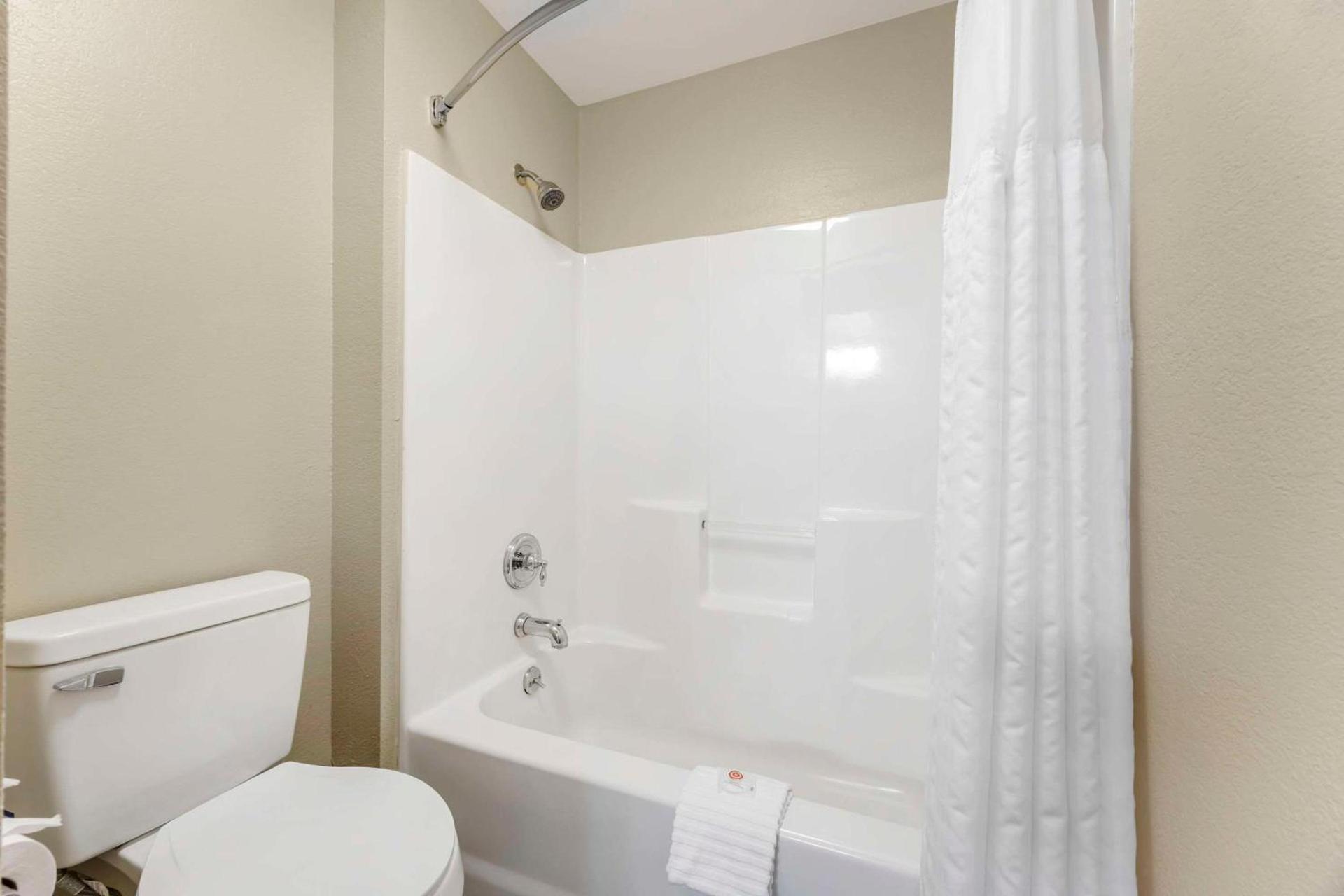 Comfort Inn South - Springfield photo 18