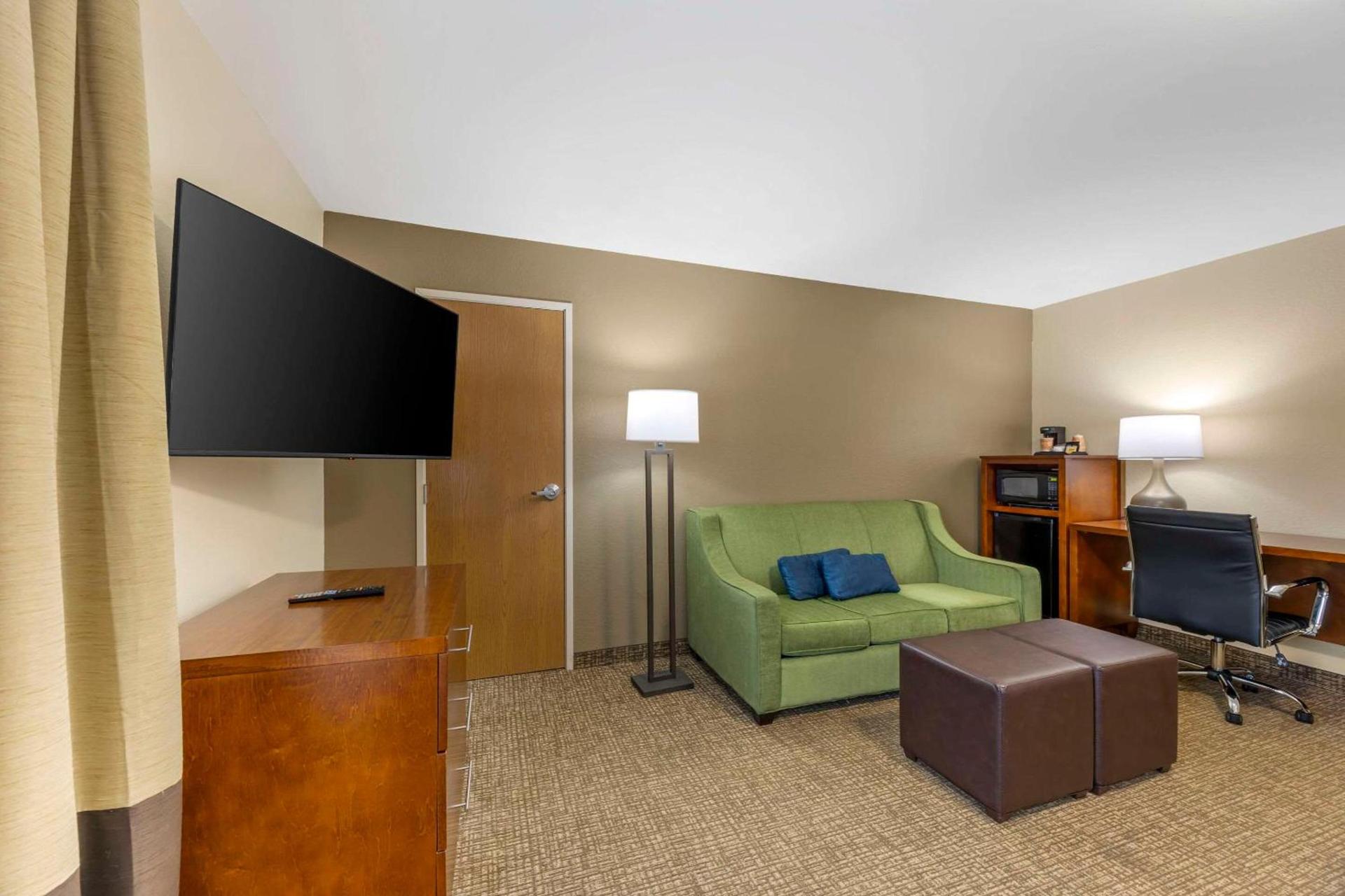 Comfort Inn South - Springfield photo 23