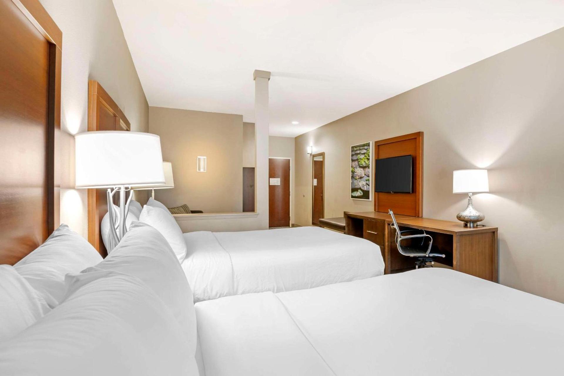 Comfort Inn & Suites Valdosta I-75 photo 23