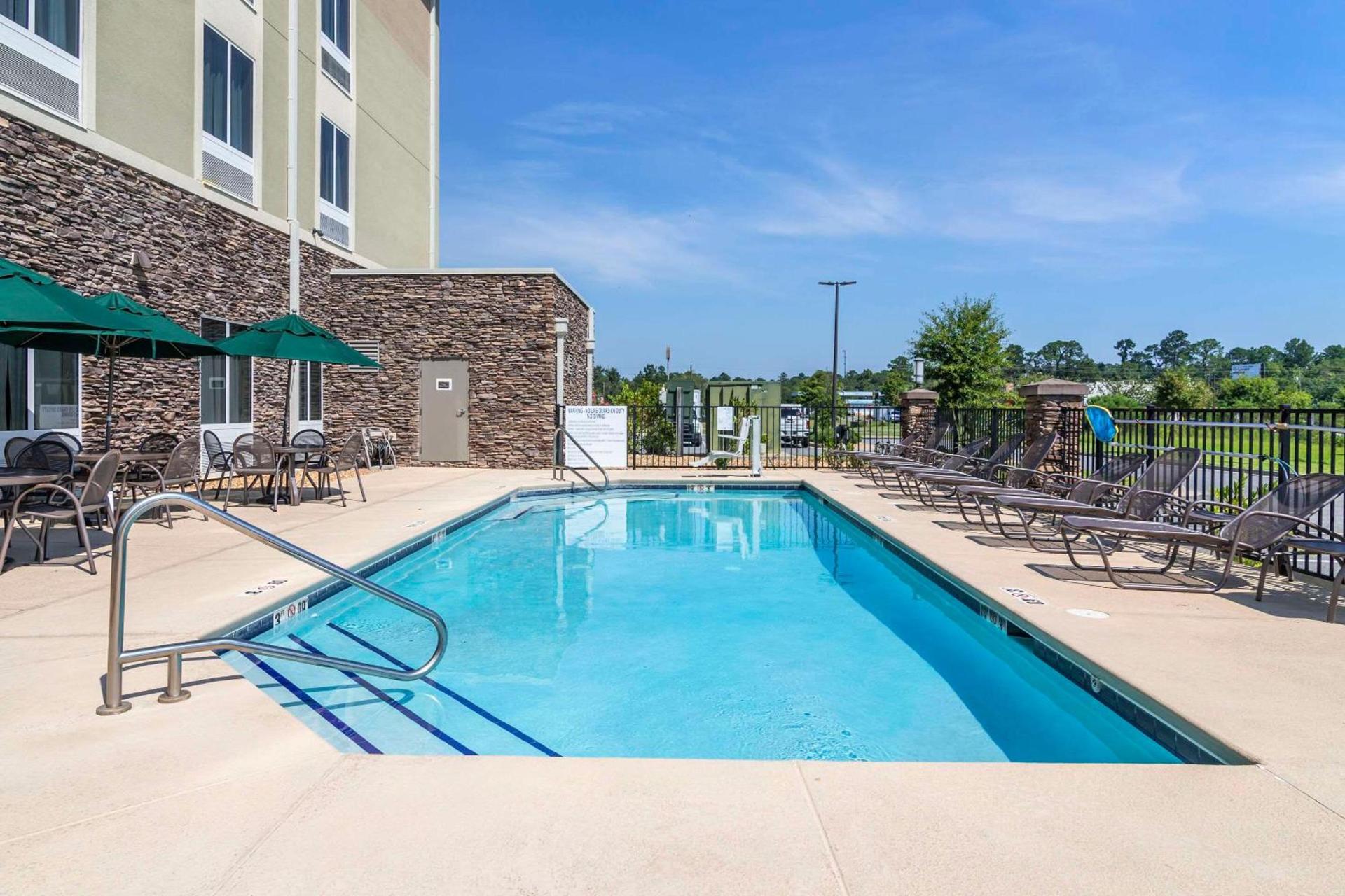 Comfort Inn & Suites Valdosta I-75 photo 28